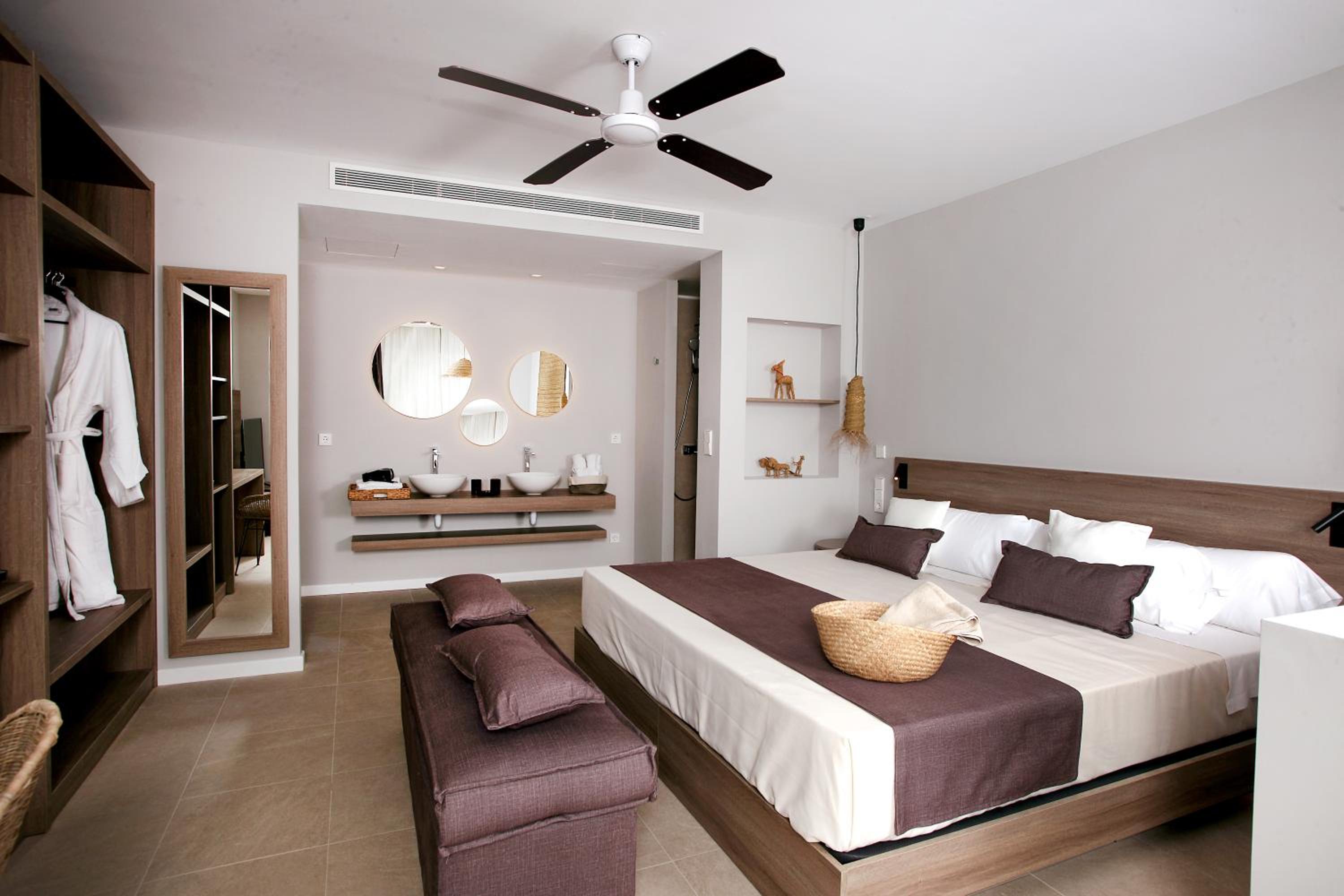 Double Room - Photo 20