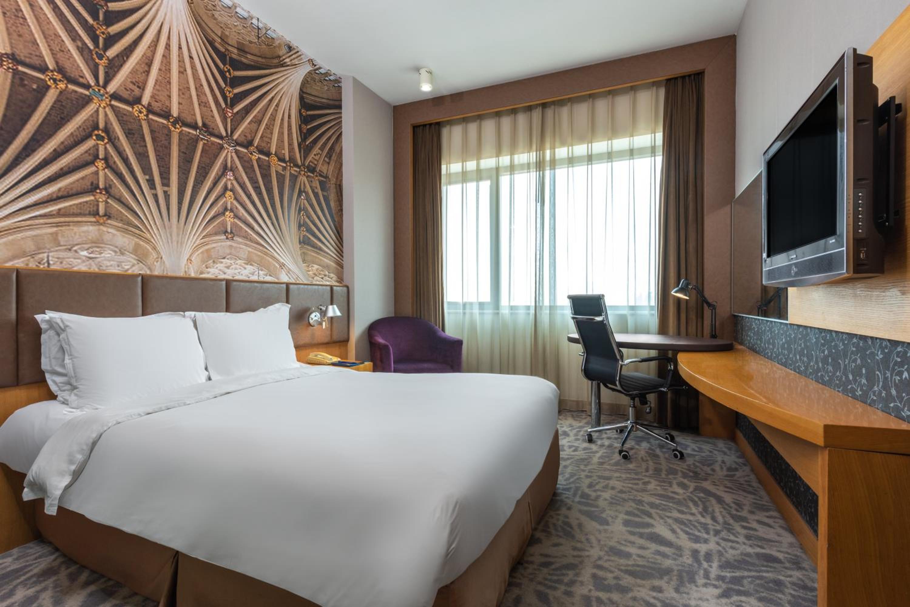 Standard Queen Bed Room