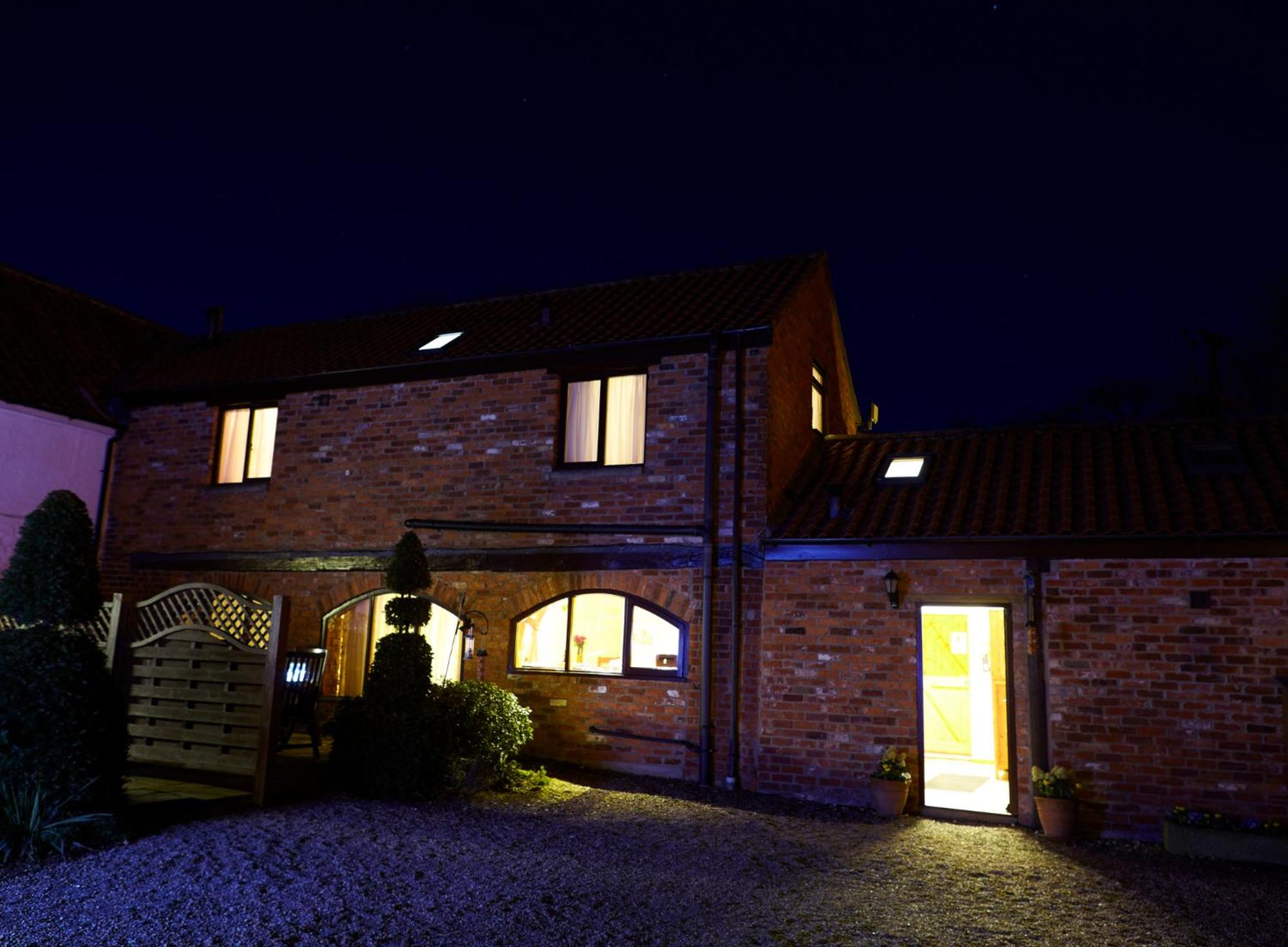 Two-Bedroom Cottage photo 2