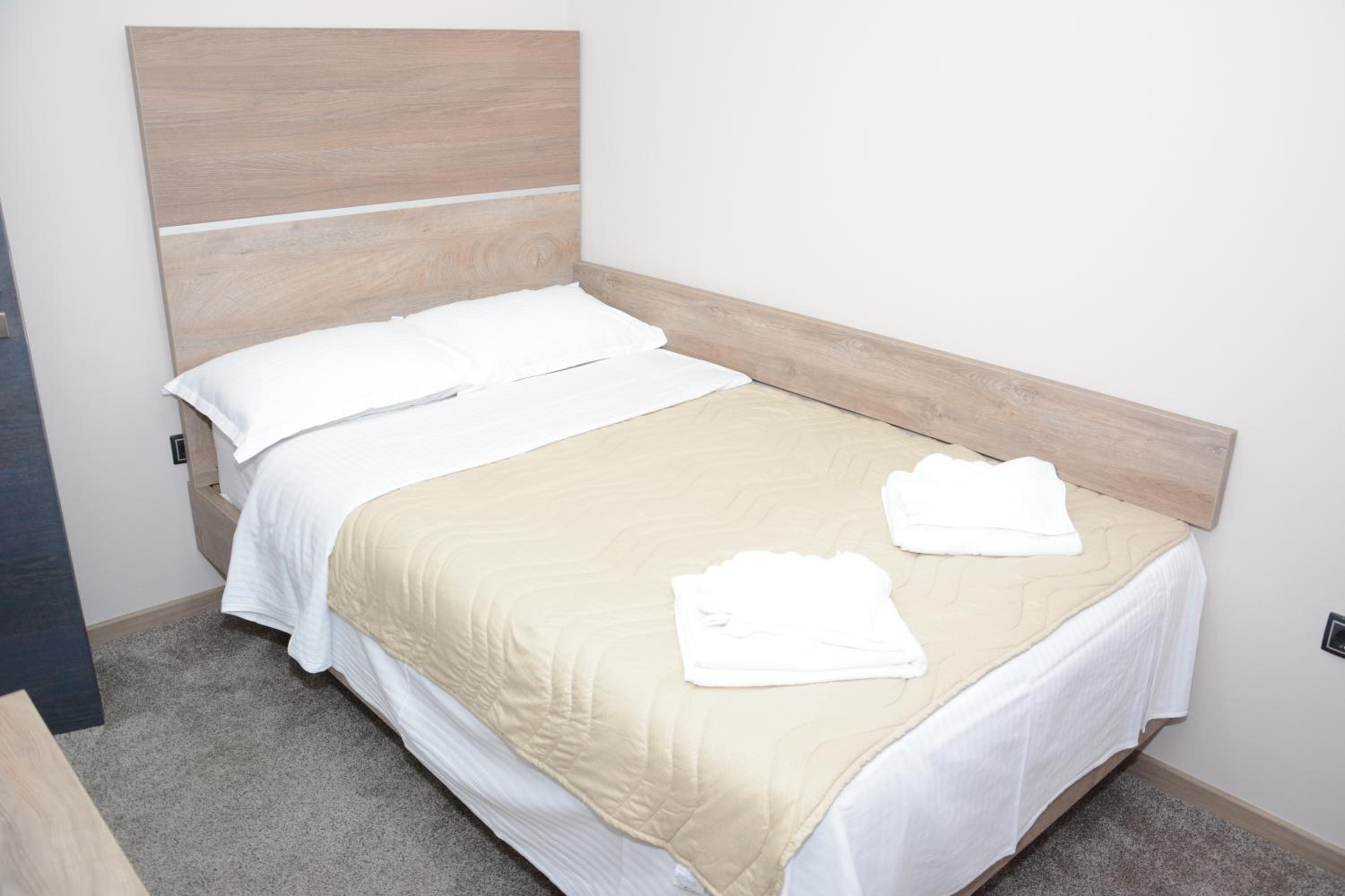 Classic Quadruple Room photo 2