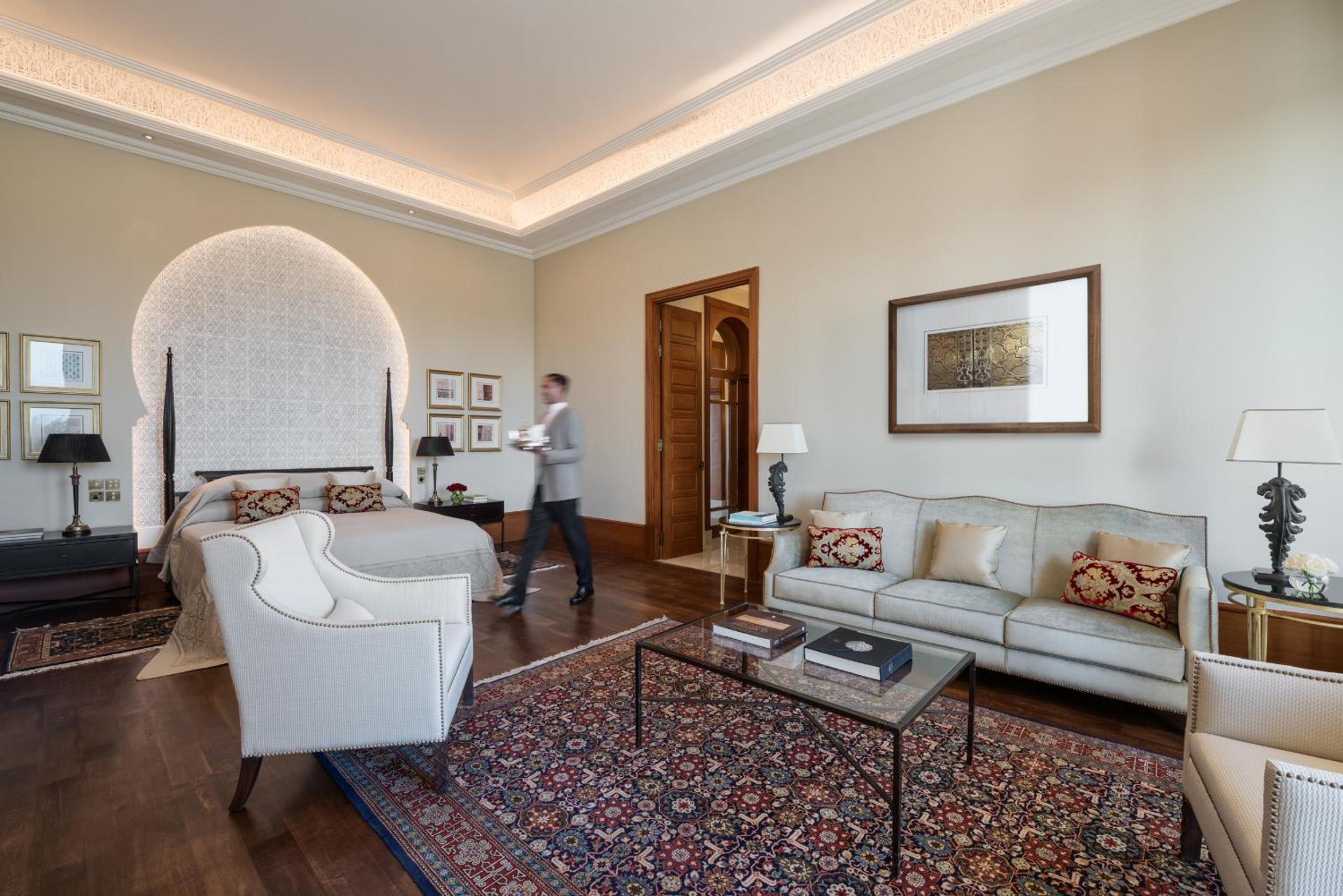 Royal Suite with Private Pool (Non Smoking)