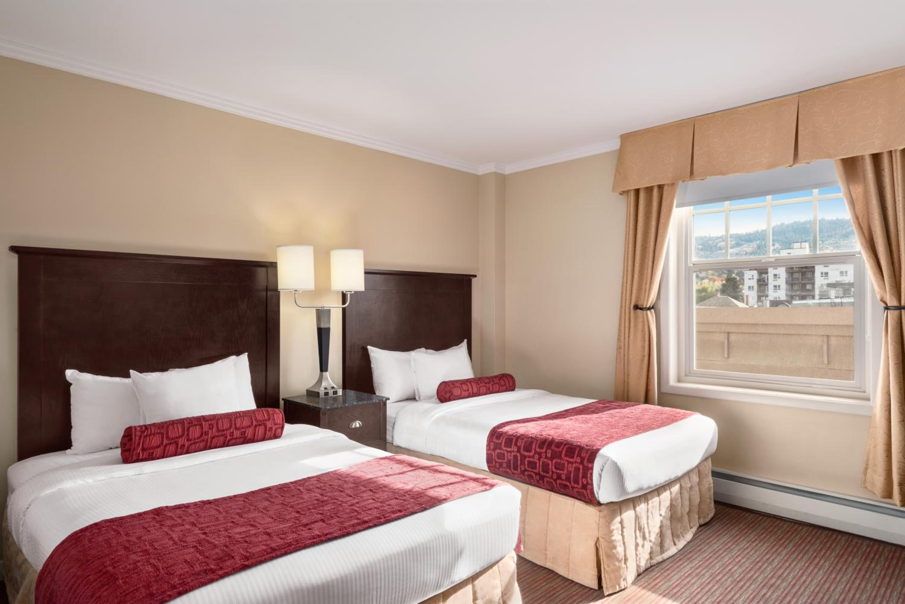 Twin Room - Non-Smoking - Photo 1