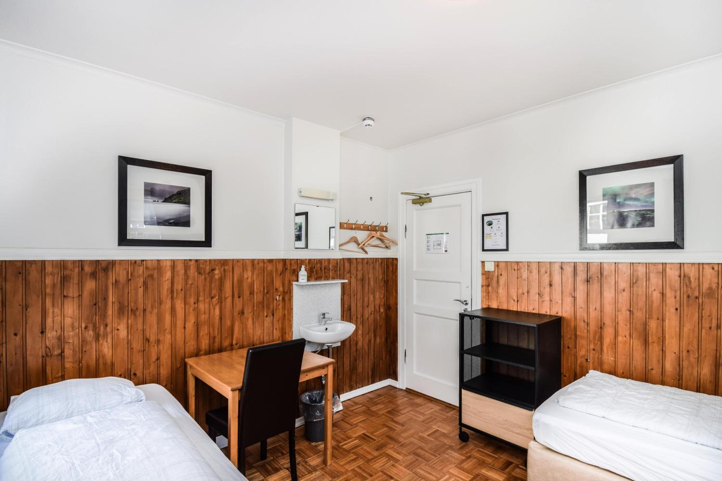 Triple Room with Shared Bathroom photo 3