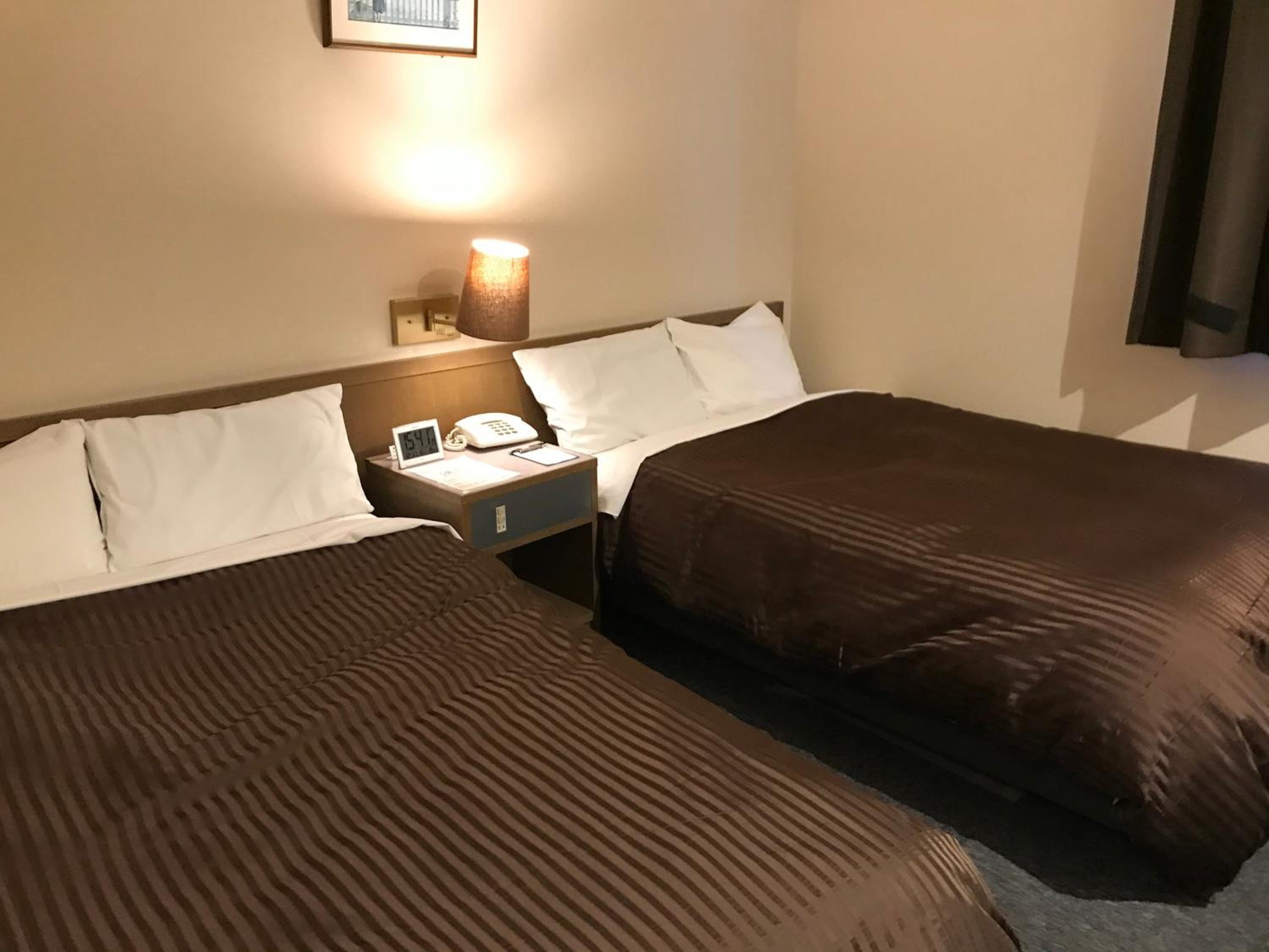 Twin Room - Non-Smoking