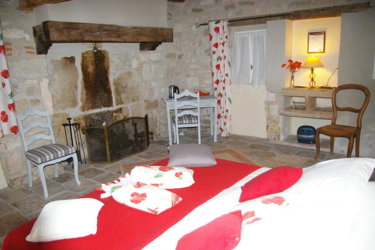 Standard Double Room - Photo 1