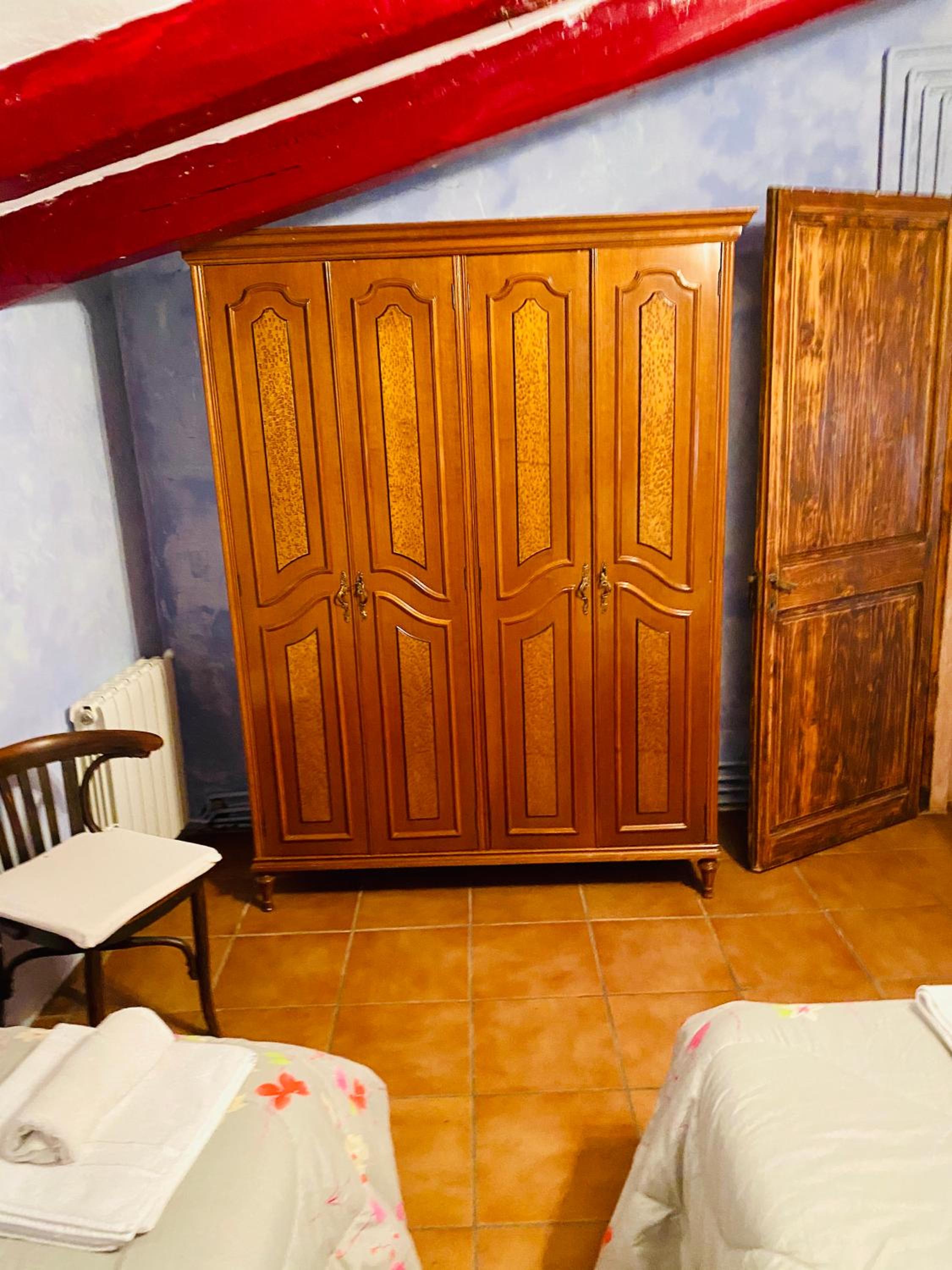 Casa de cinco habitaciones