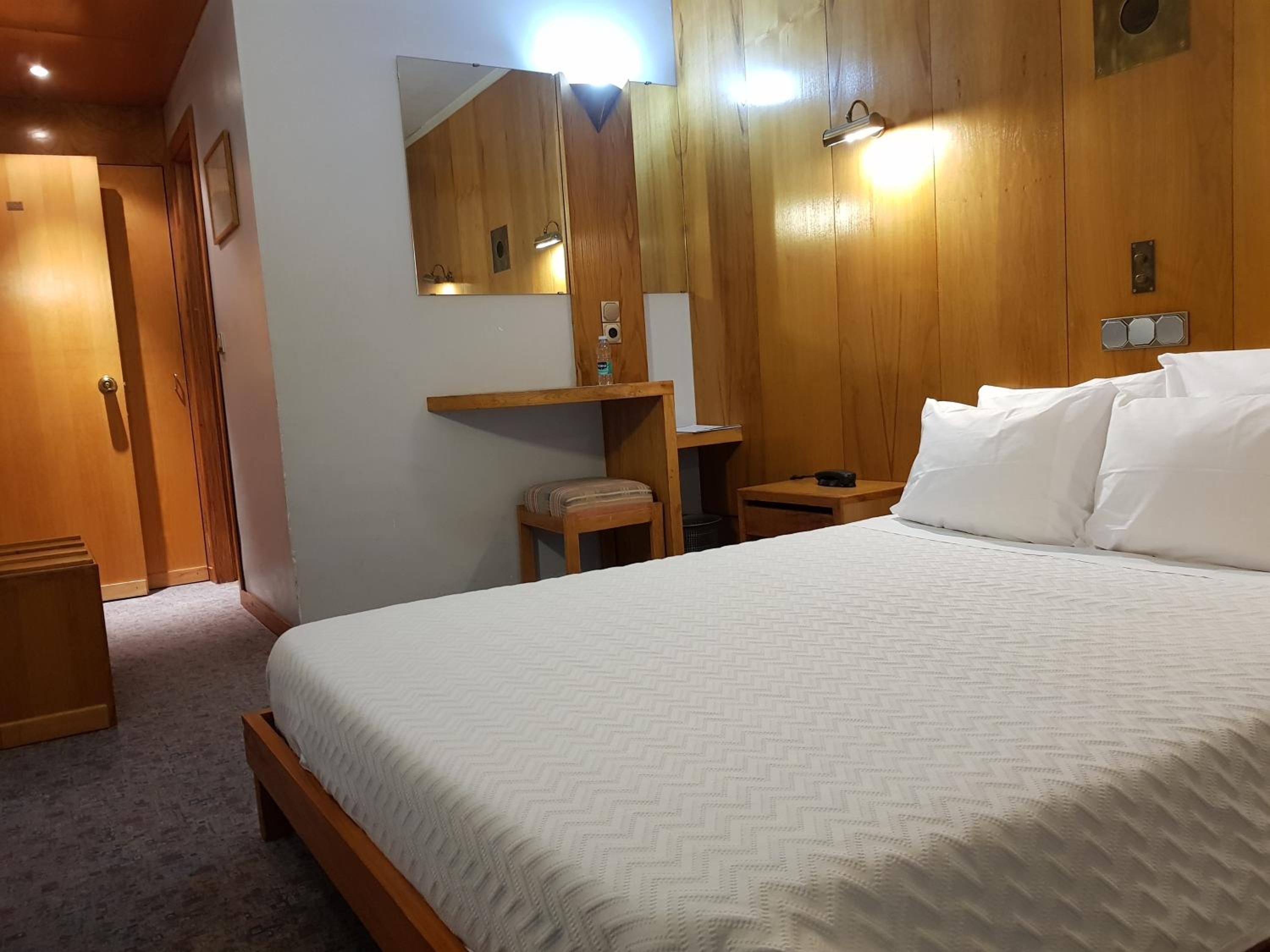 Double Room - Photo 3