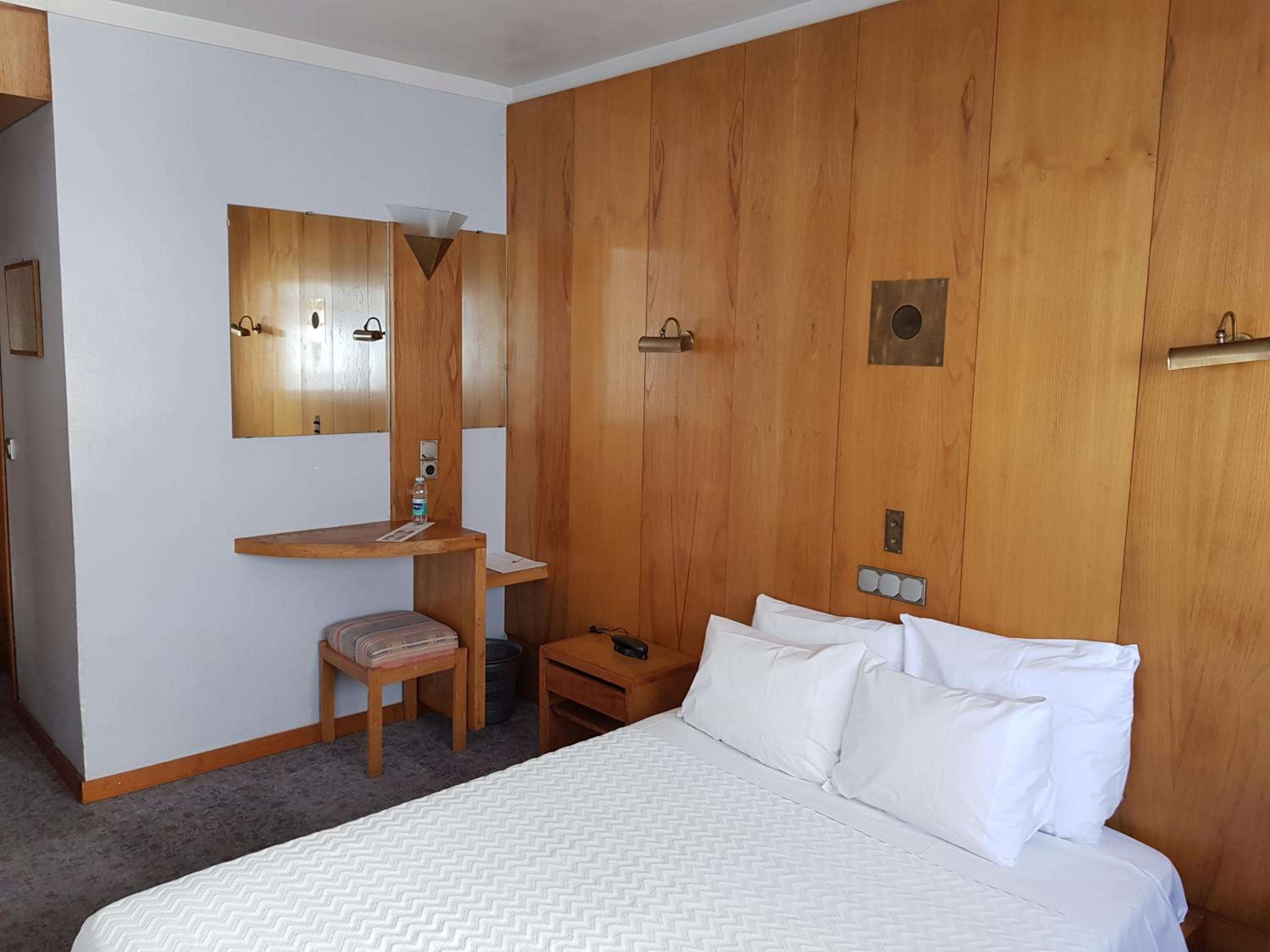 Double Room - Photo 2
