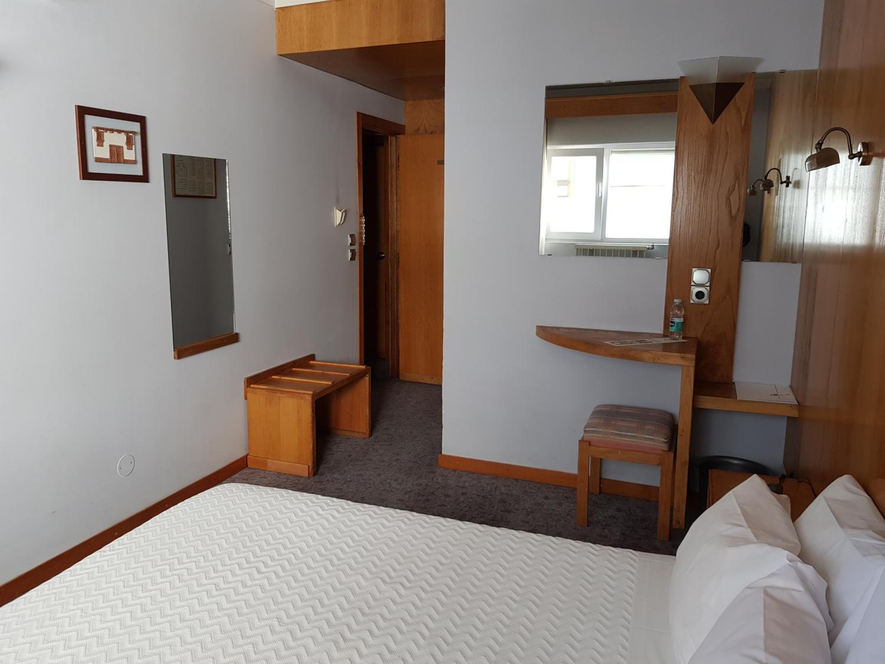 Double Room - Photo 5
