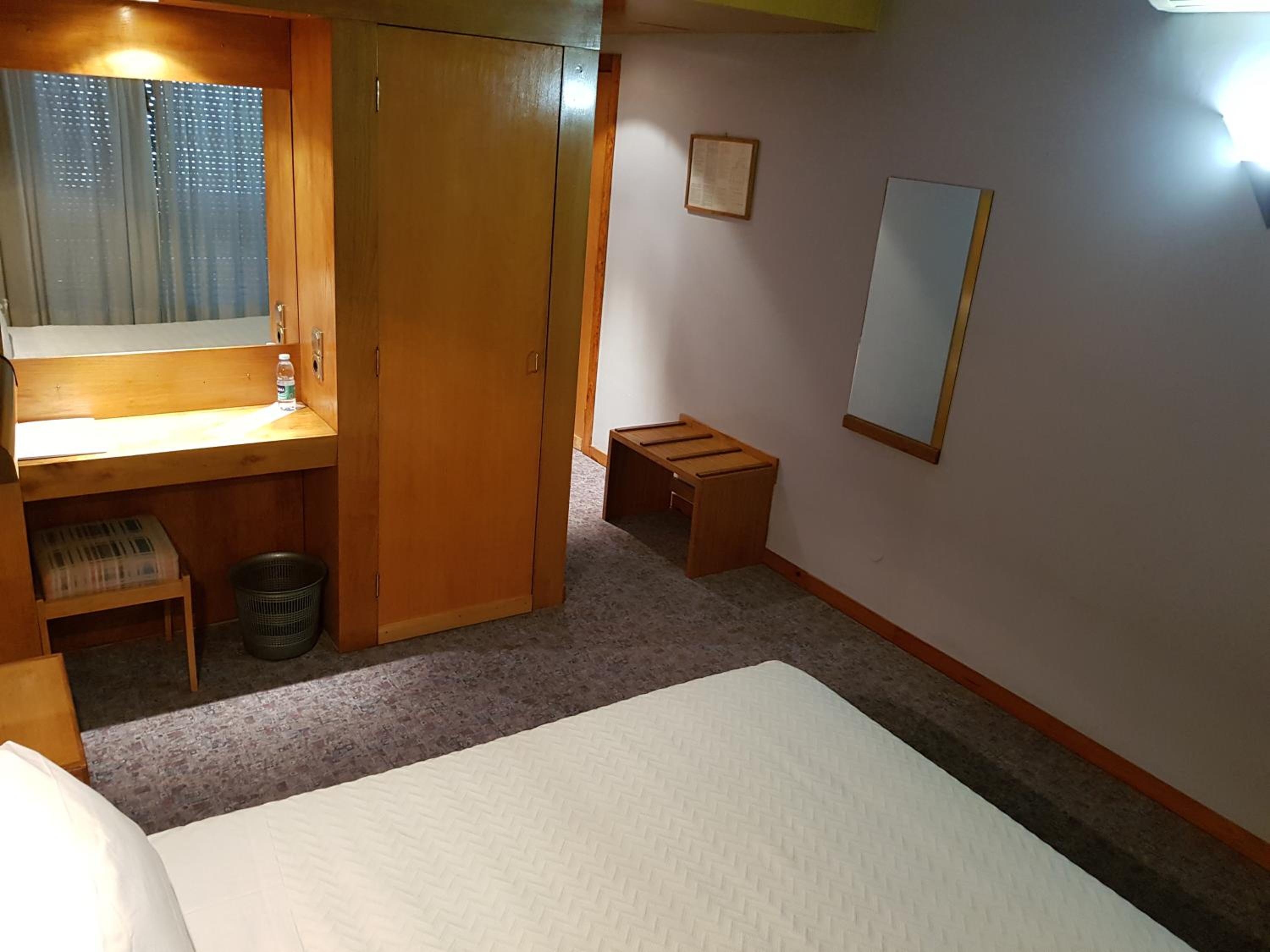 Double Room - Photo 11
