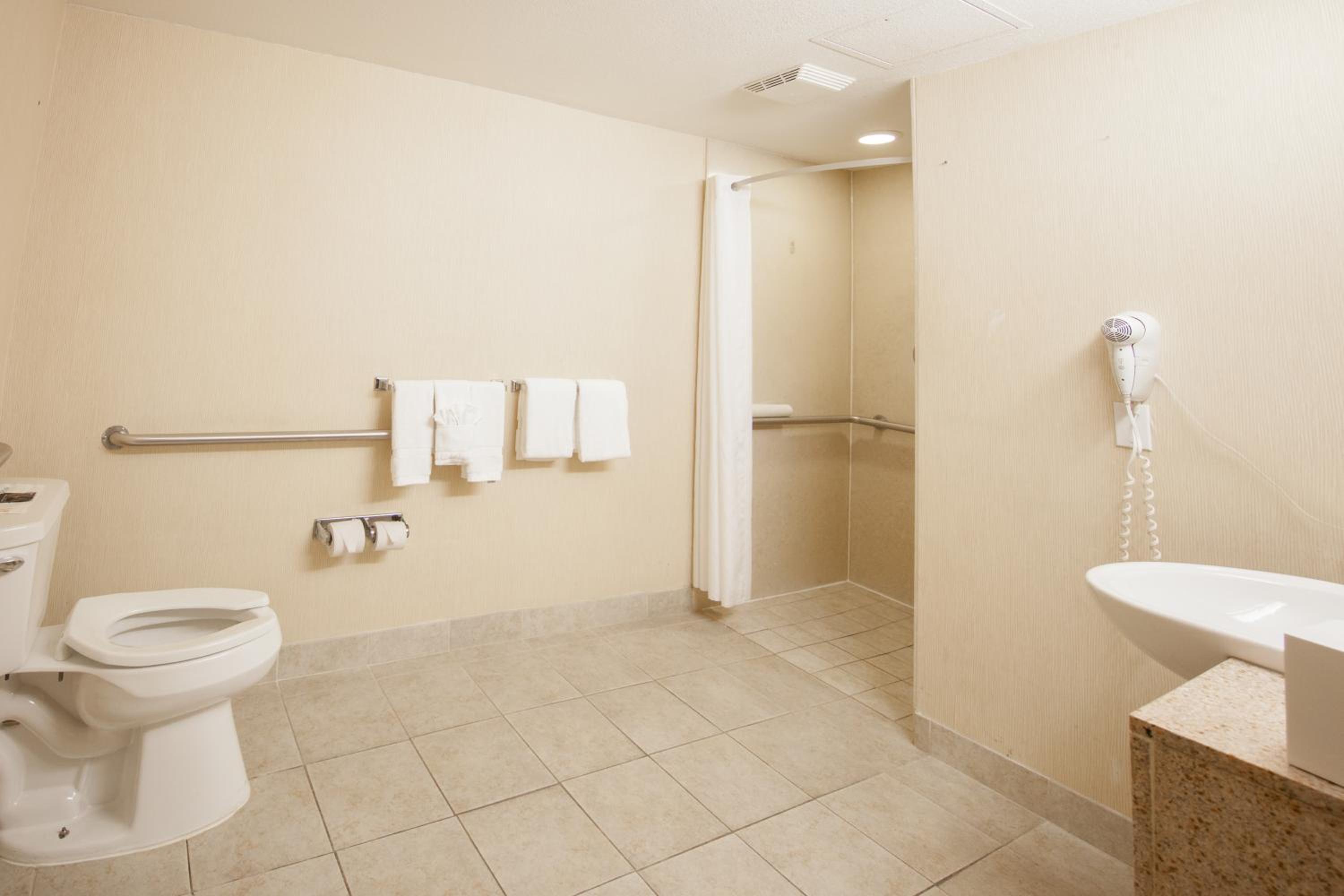 King Room - Disability Access photo 2