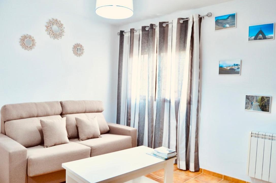 One-Bedroom Apartment - Photo 12