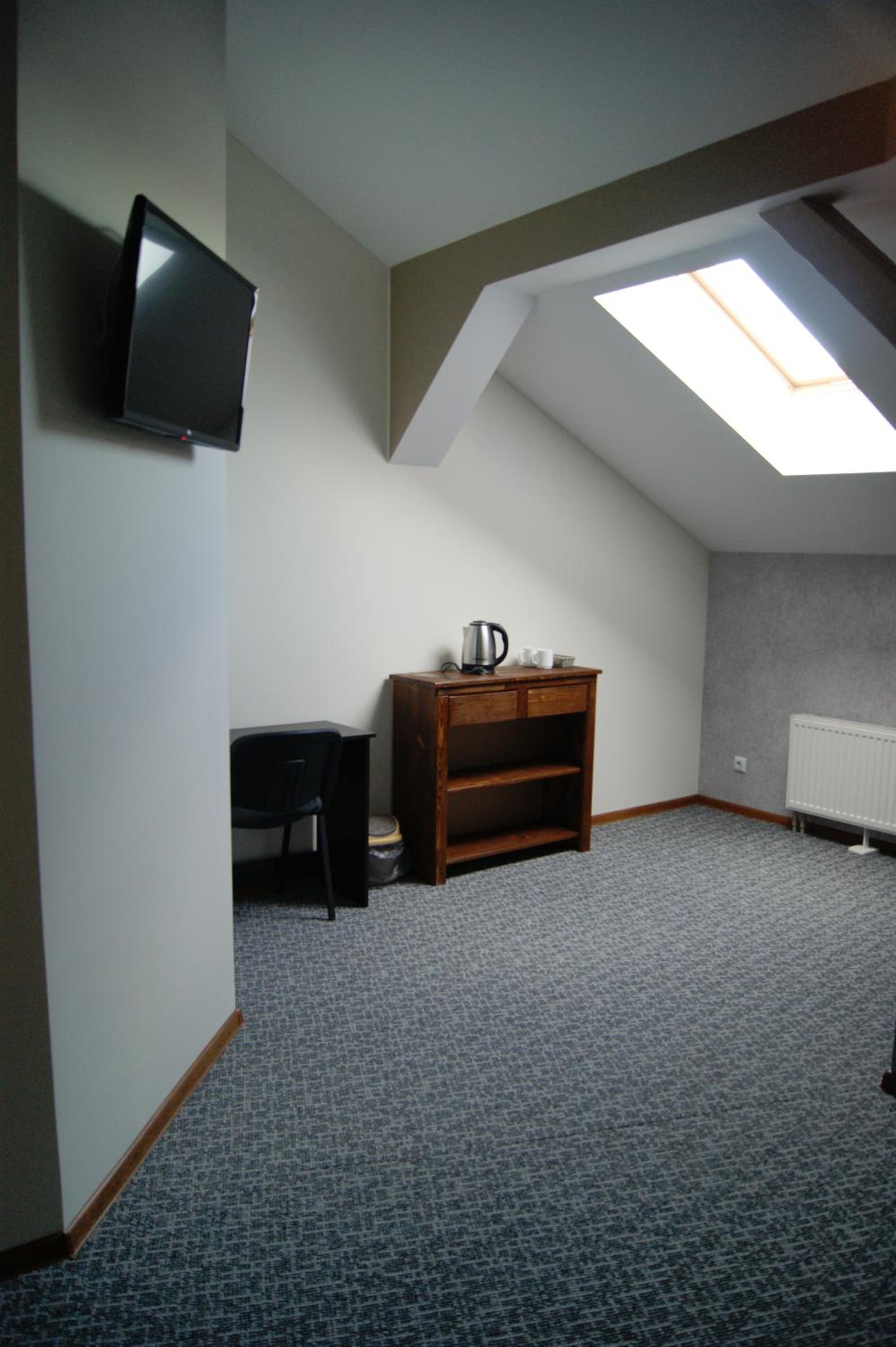 Quadruple Room with Private Bathroom