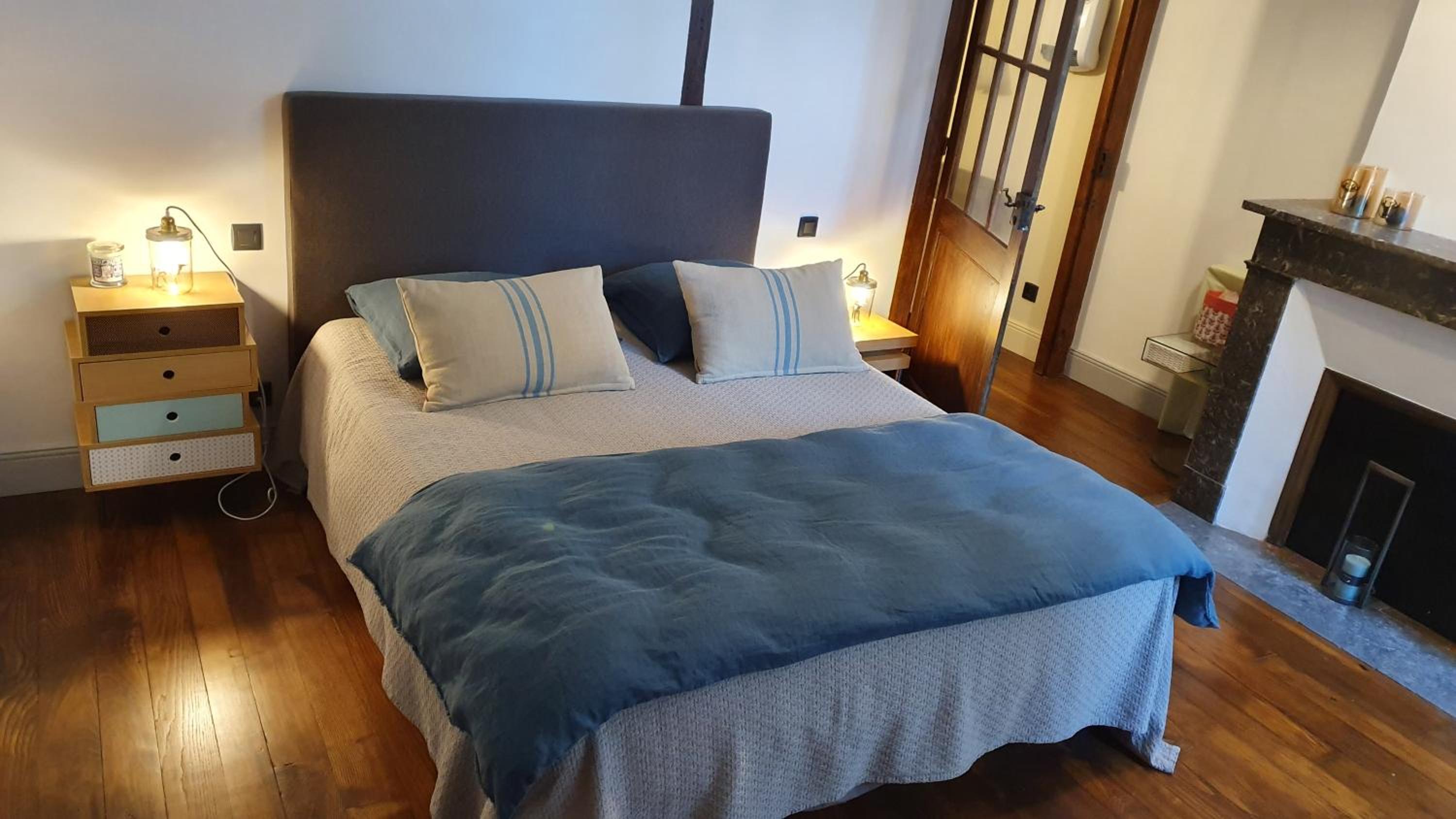 Deluxe Double or Twin Room - Photo 9