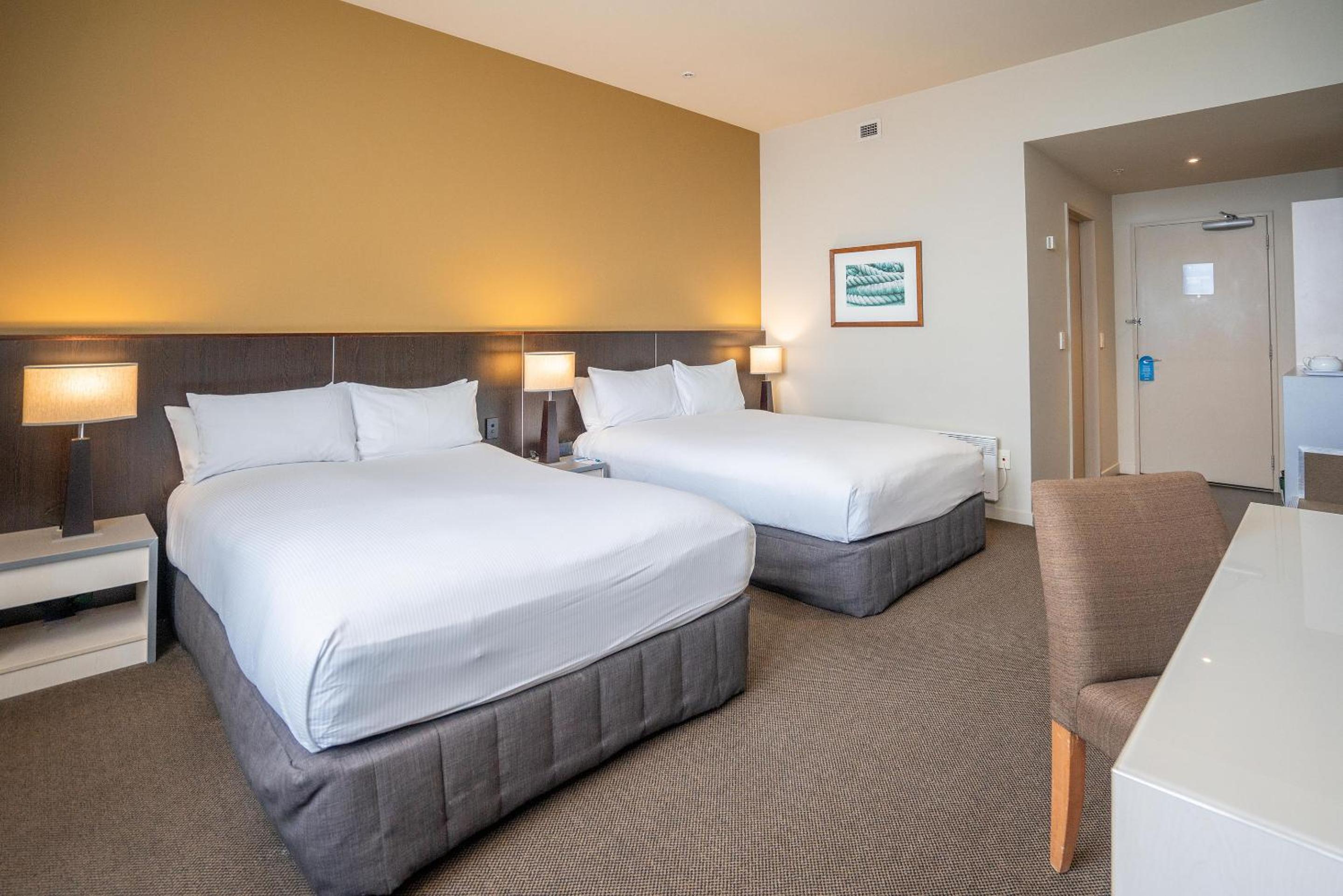 Standard Twin Room with Two Double Beds - Photo 1