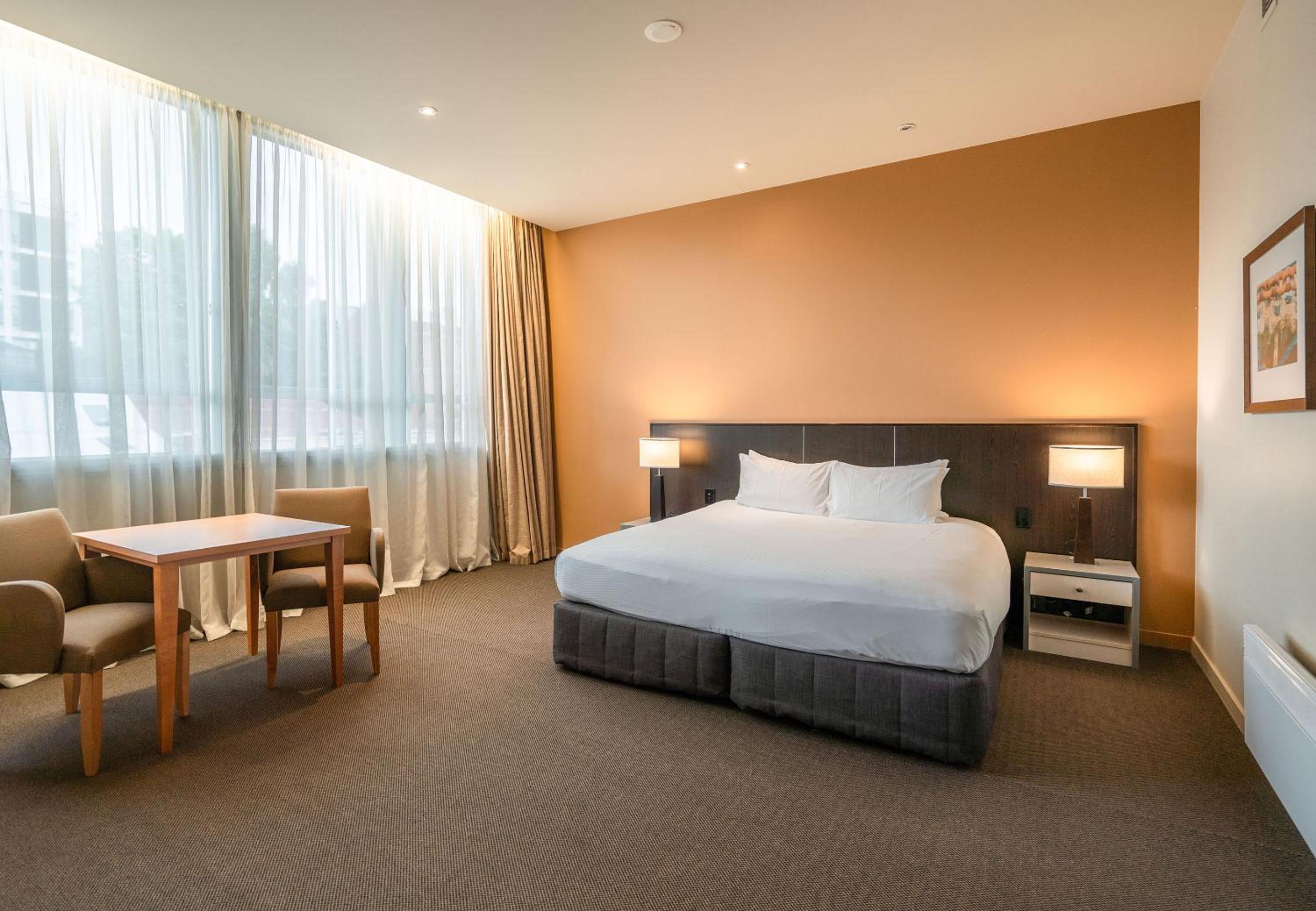 Superior King Room - Photo 1