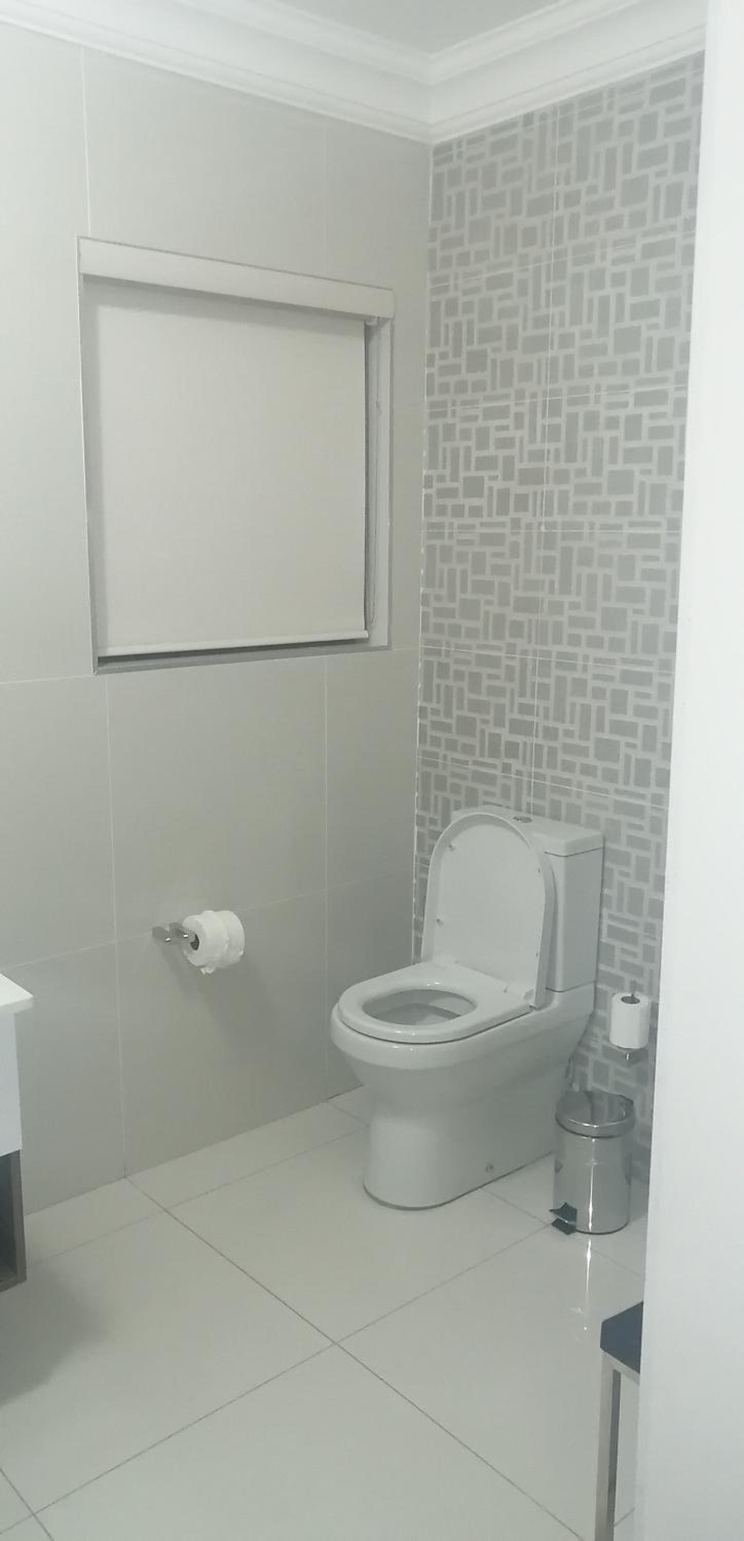 Queen Room - Photo 12
