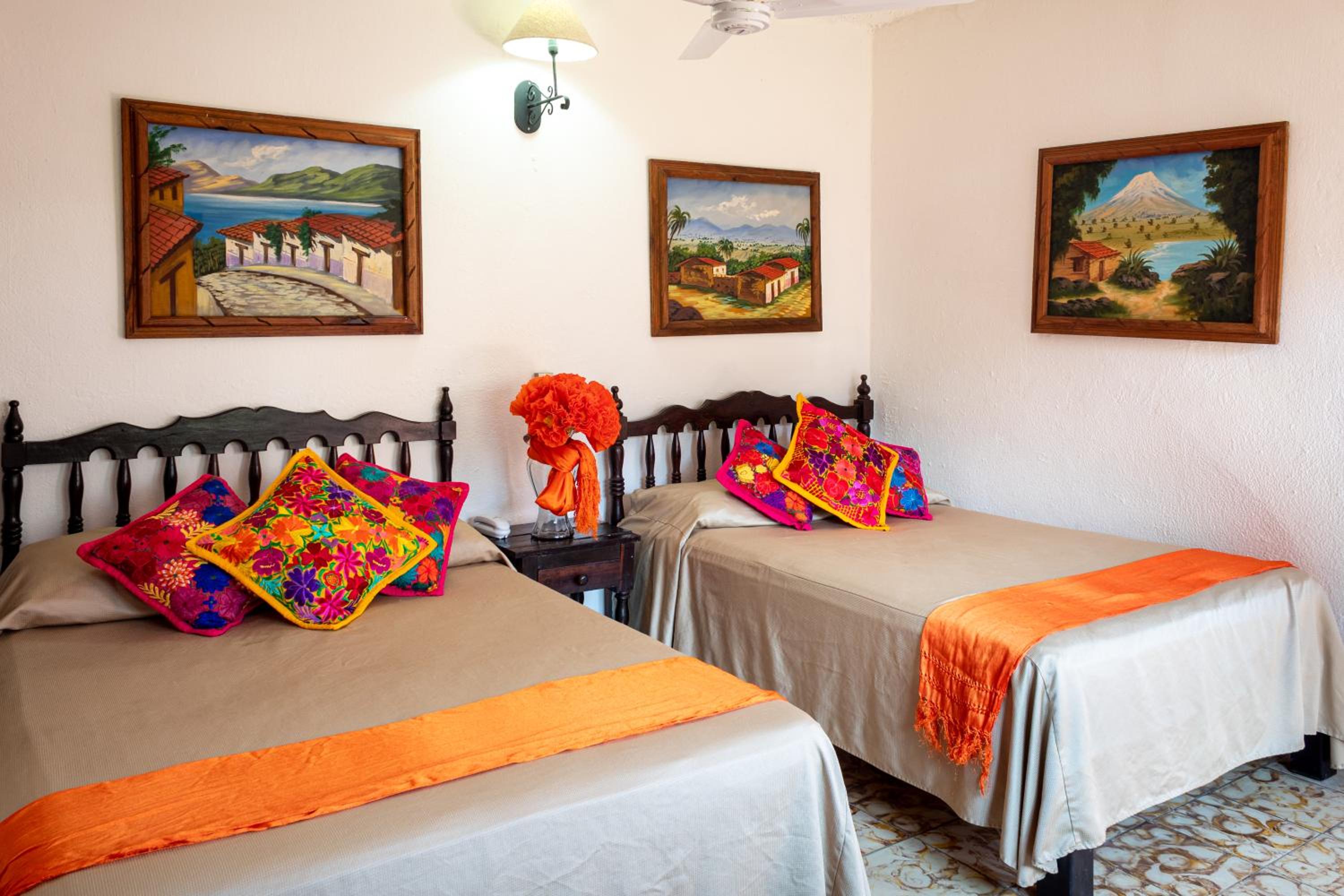 Double Room with Two Double Beds - Photo 7