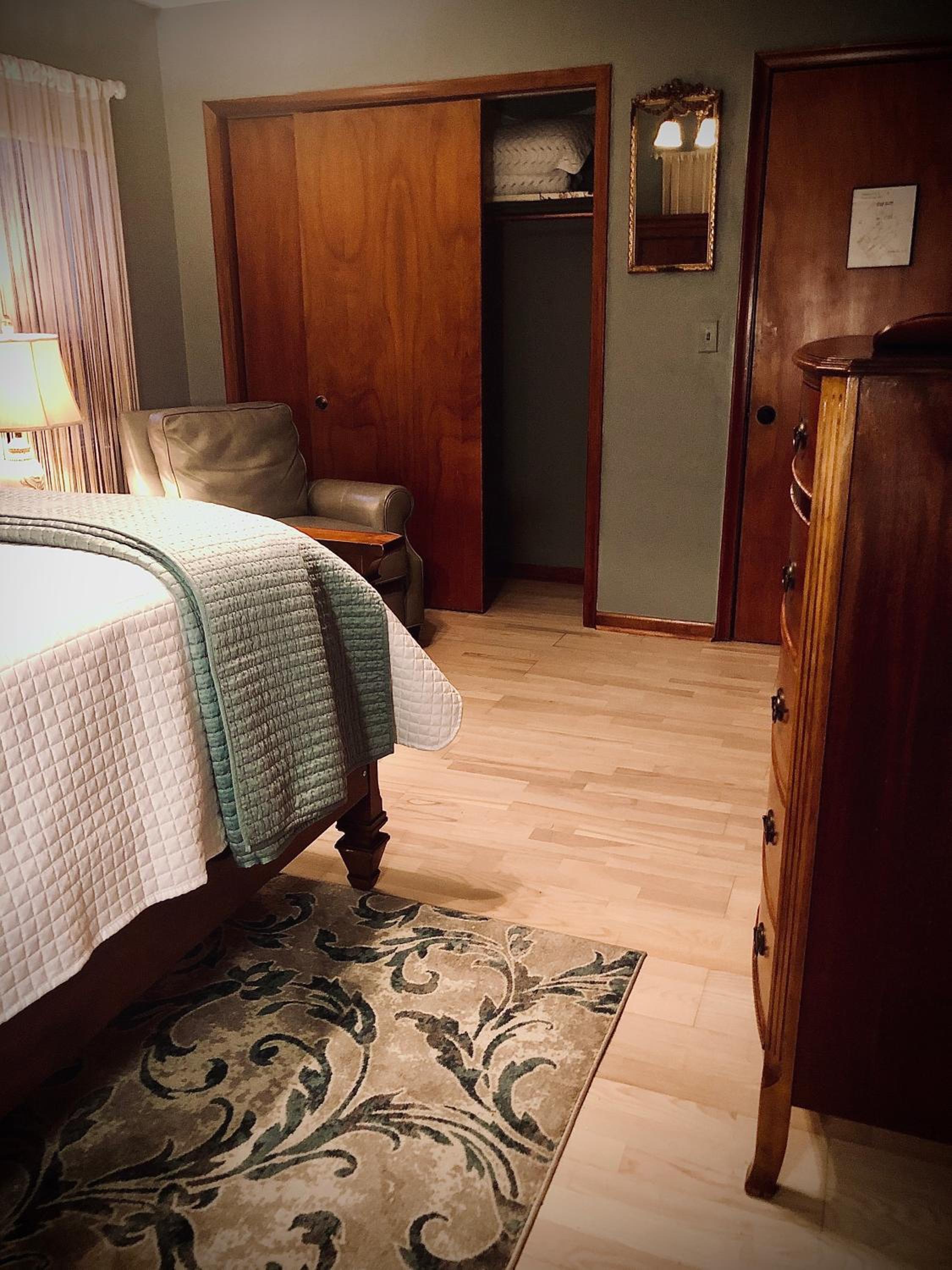 Deluxe Queen Room photo 2