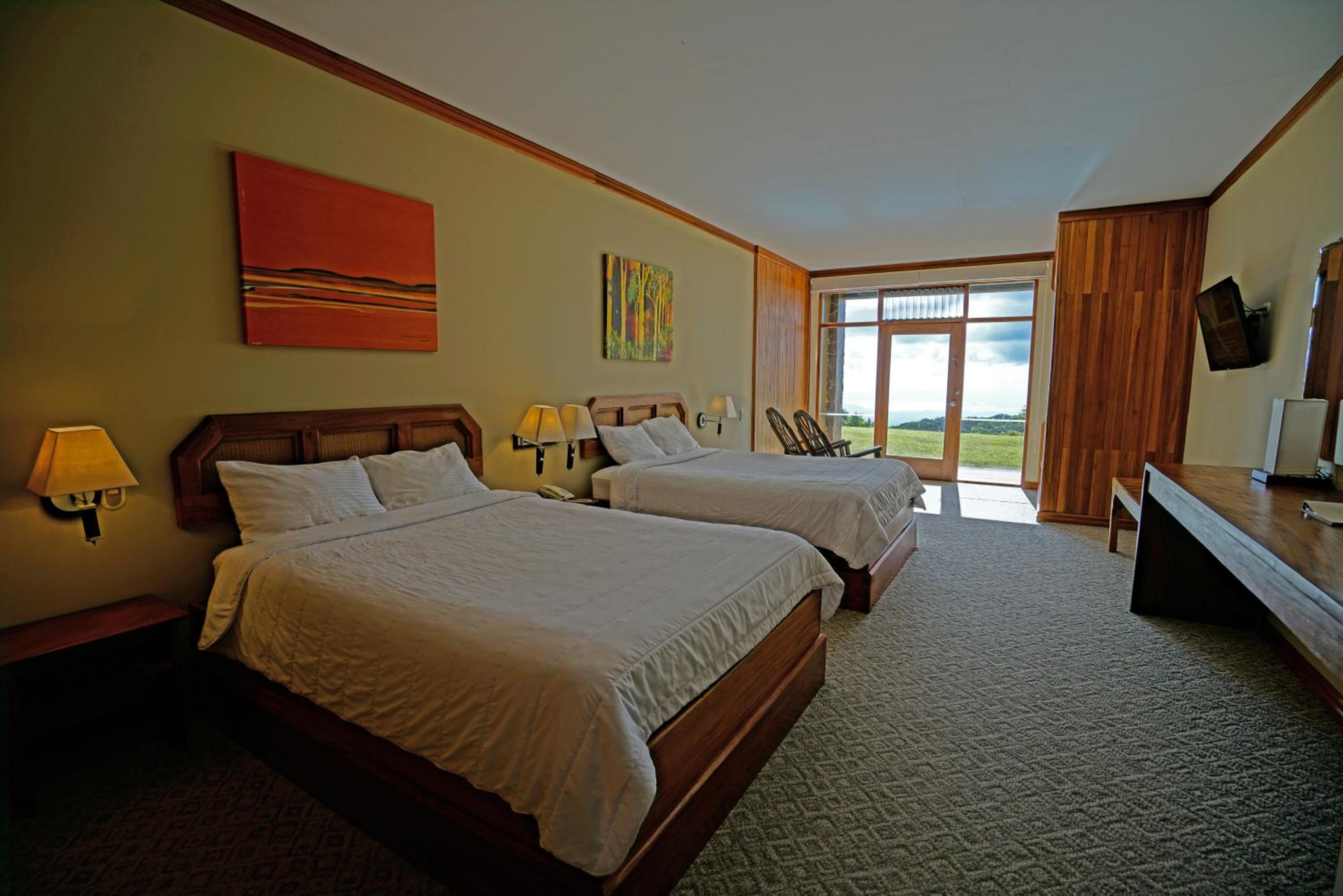 Deluxe Double Room with Two Double Beds - Photo 2