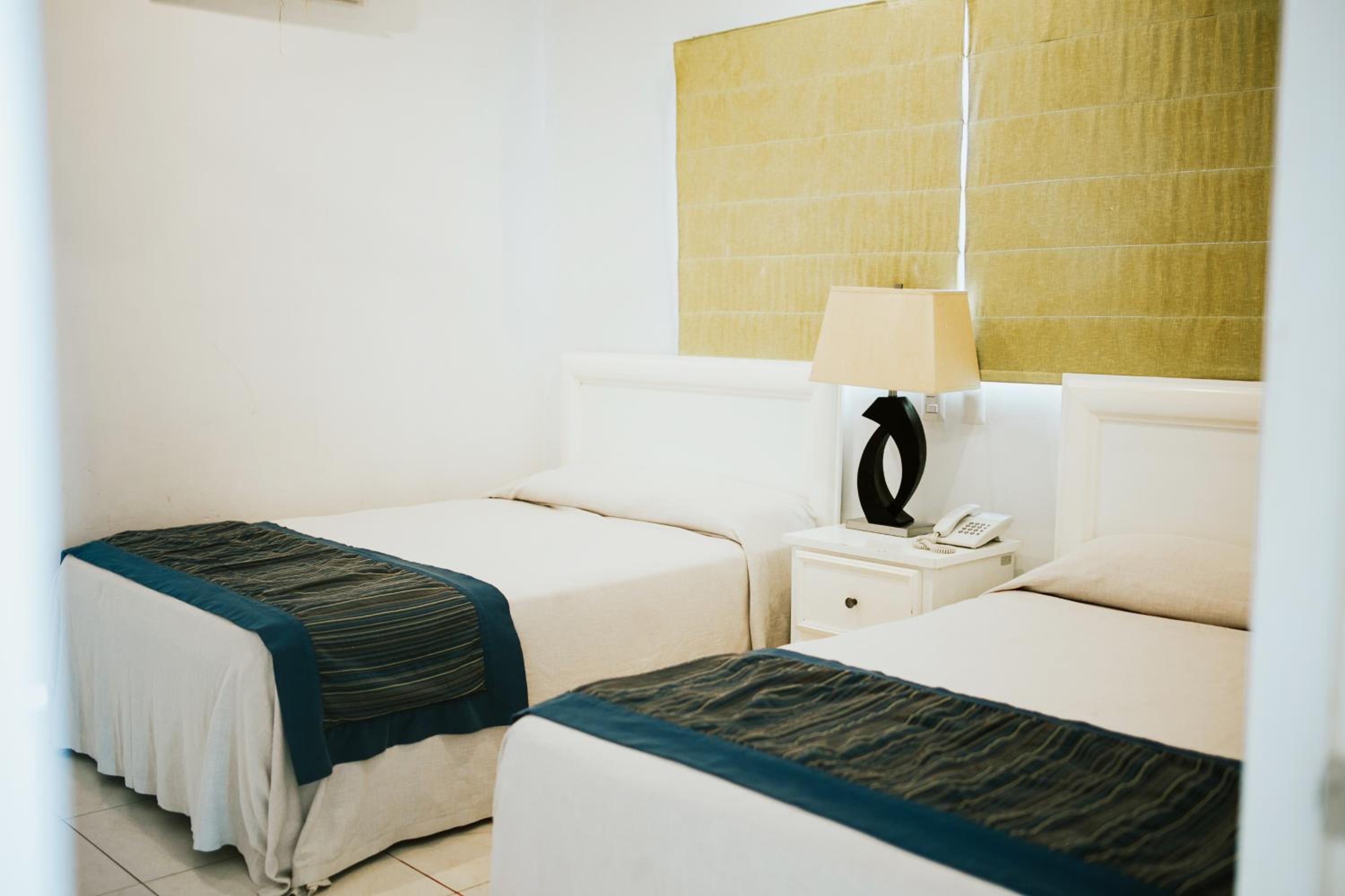 Deluxe Suite photo 3