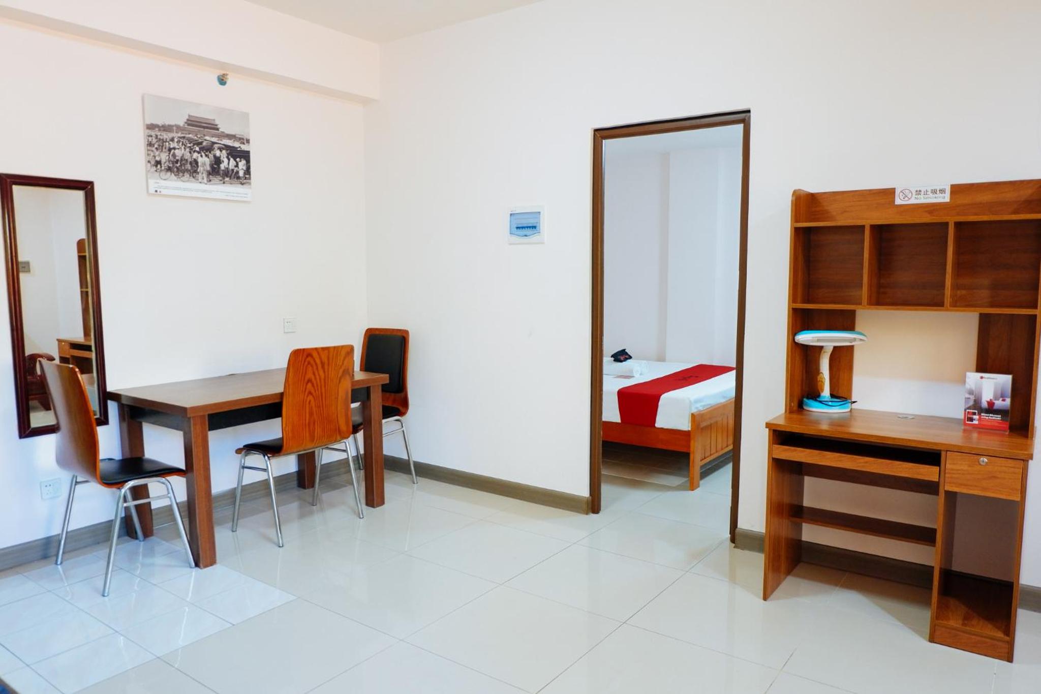 Suite - Photo 8