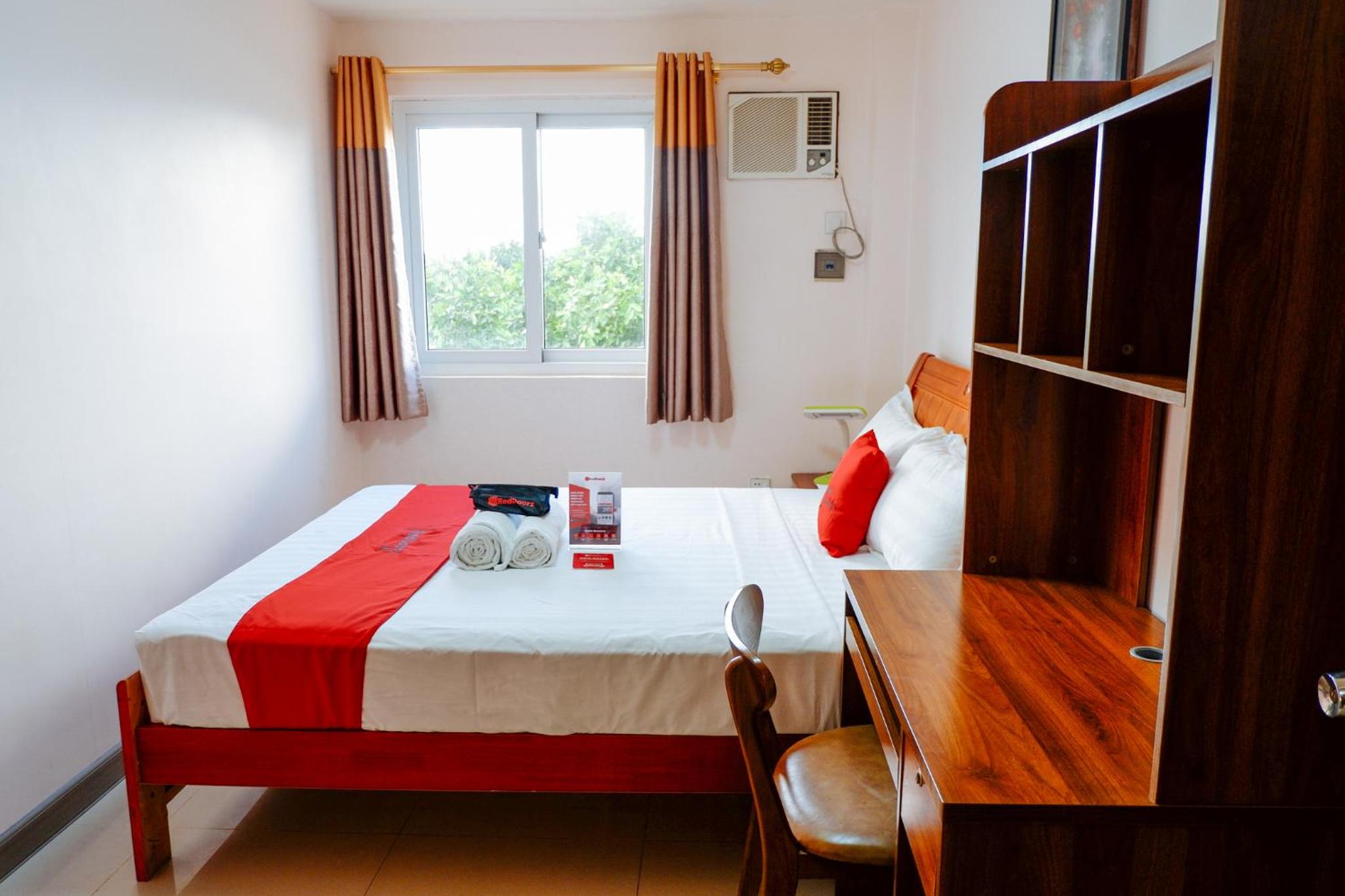 Two-Bedroom Suite - Photo 16