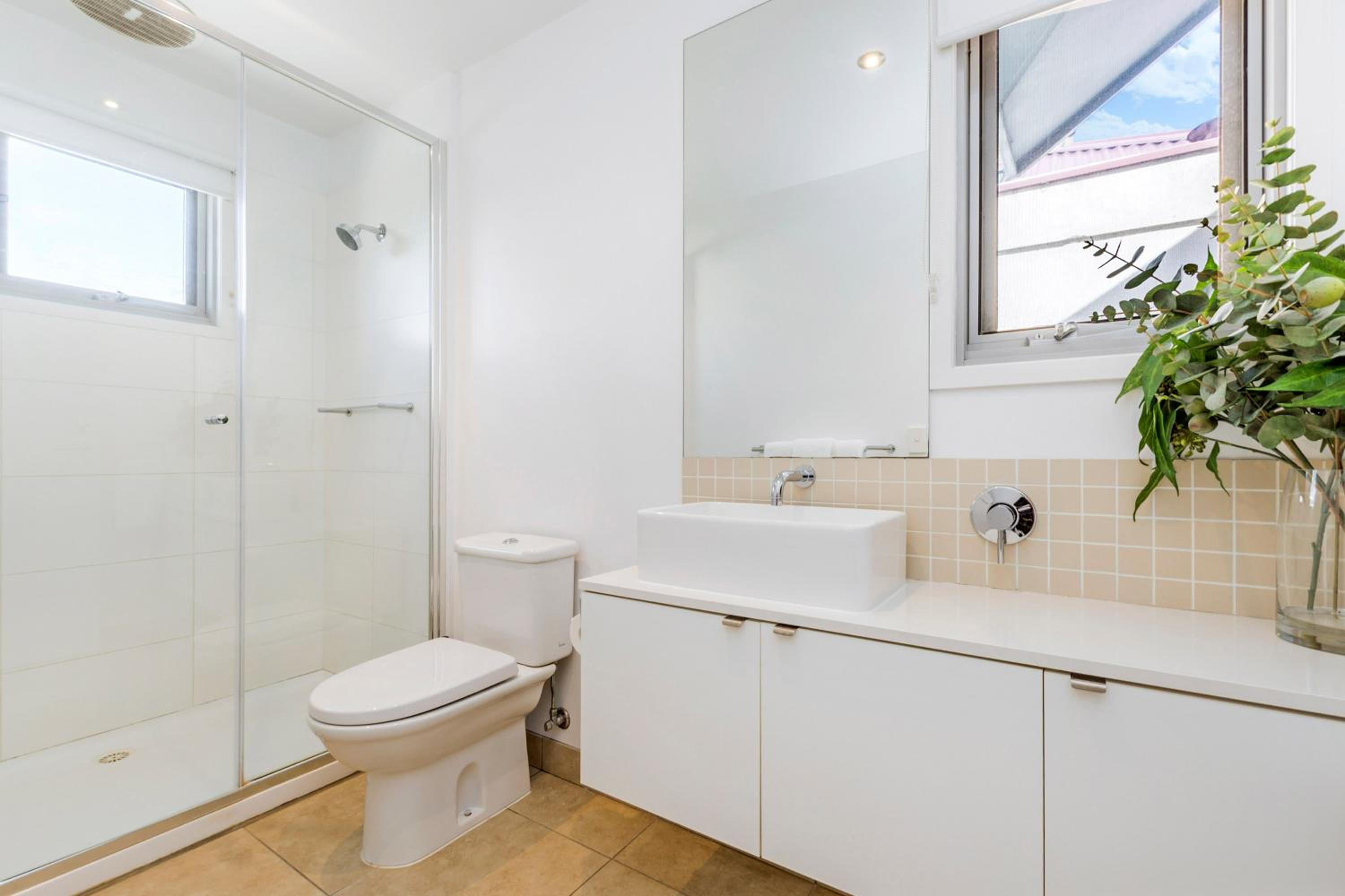 One-Bedroom Apartment - Photo 13