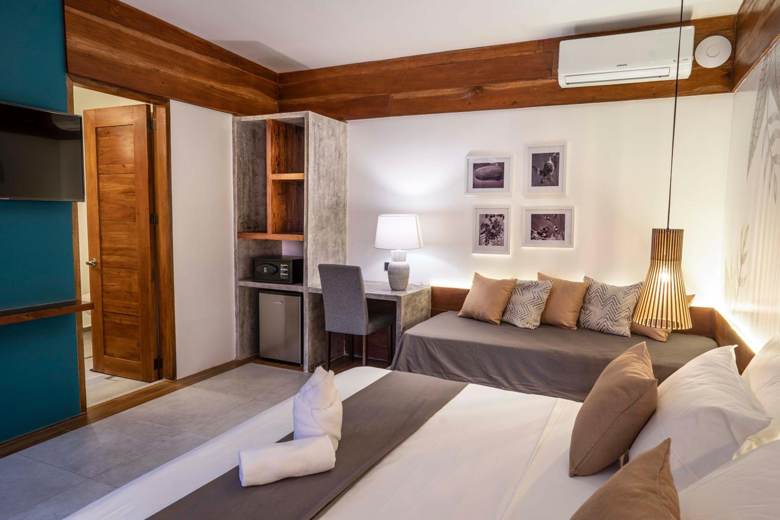 Deluxe Double Room - Photo 3
