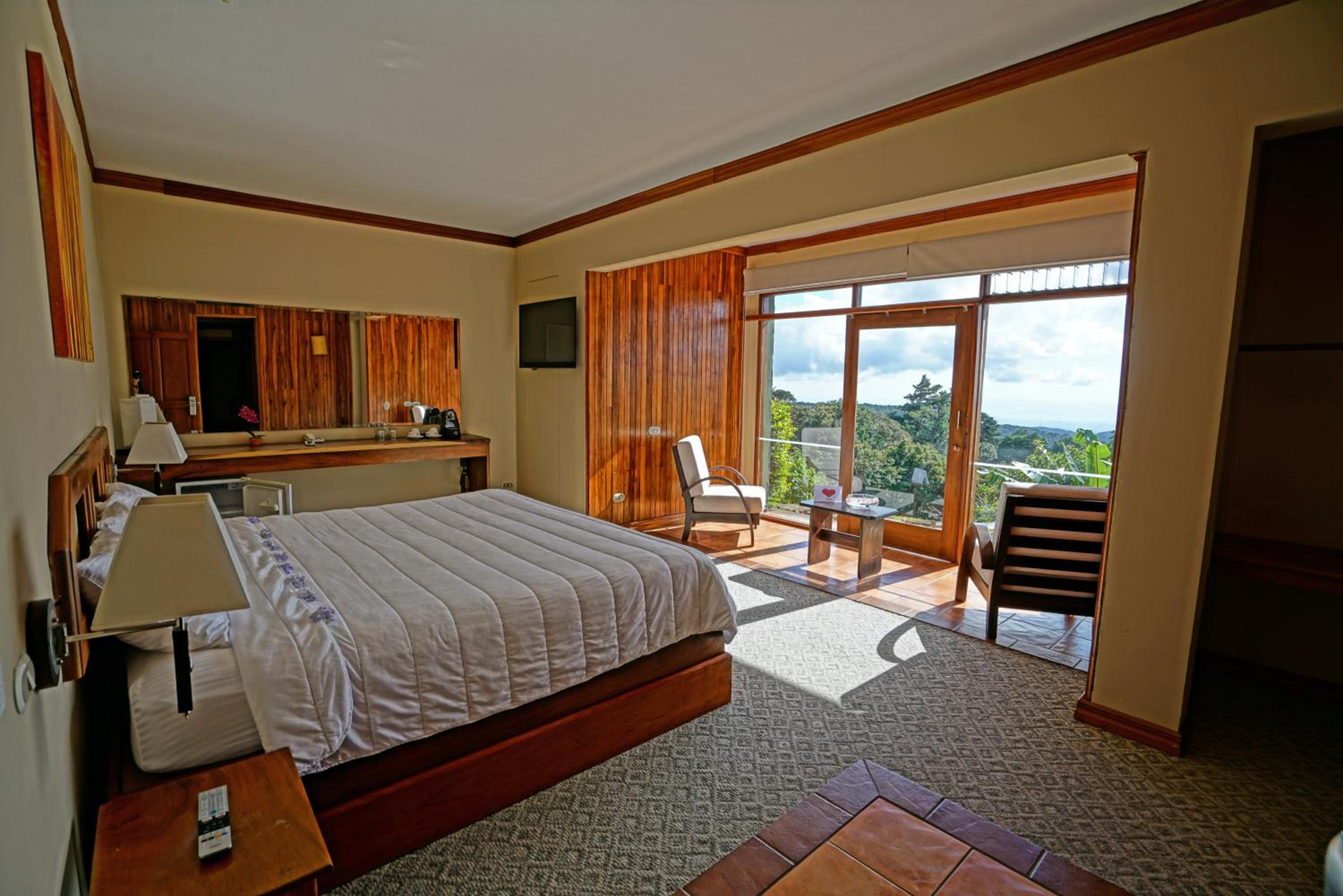 Junior Suite - Photo 1