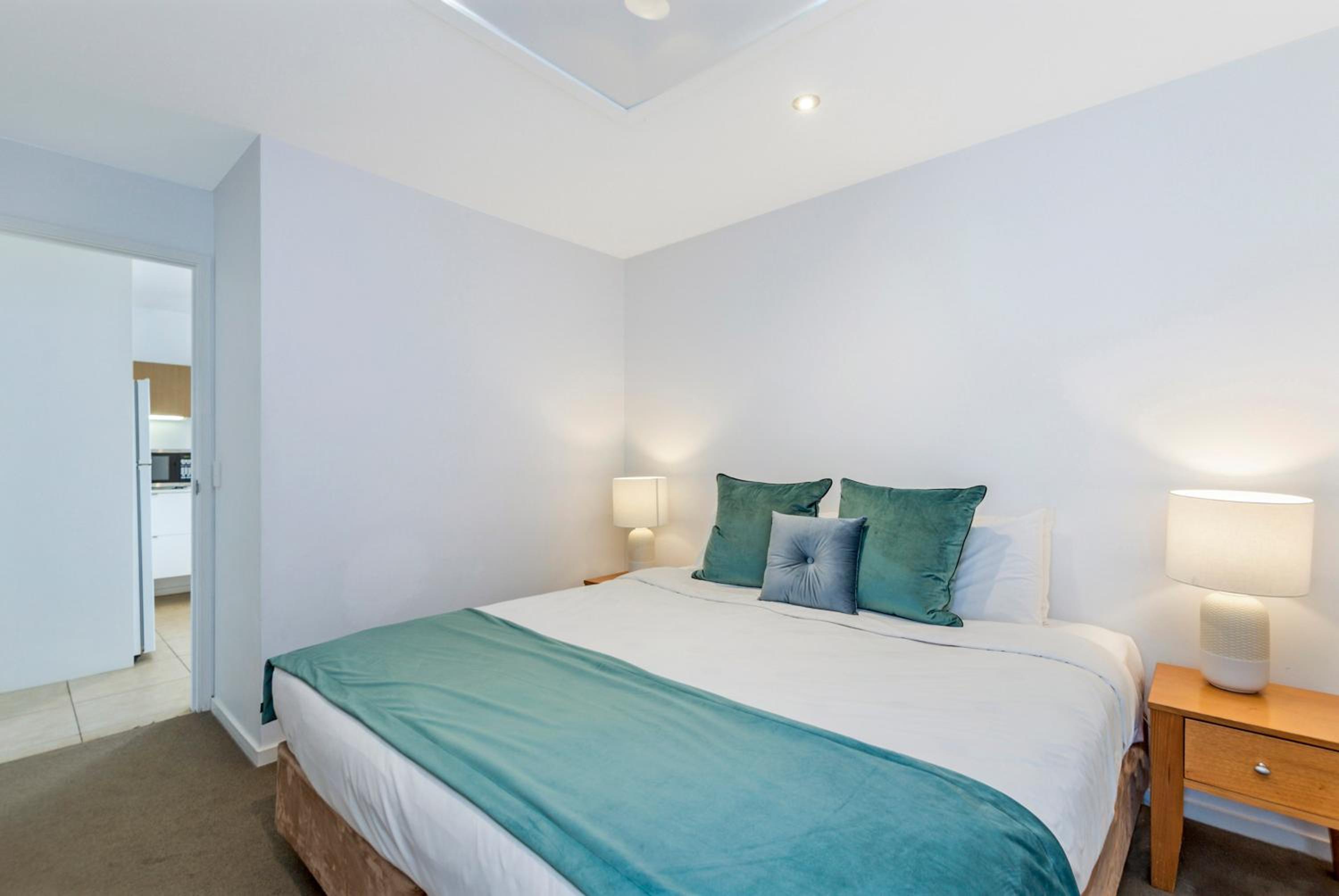 Two-Bedroom Apartment - Photo 9