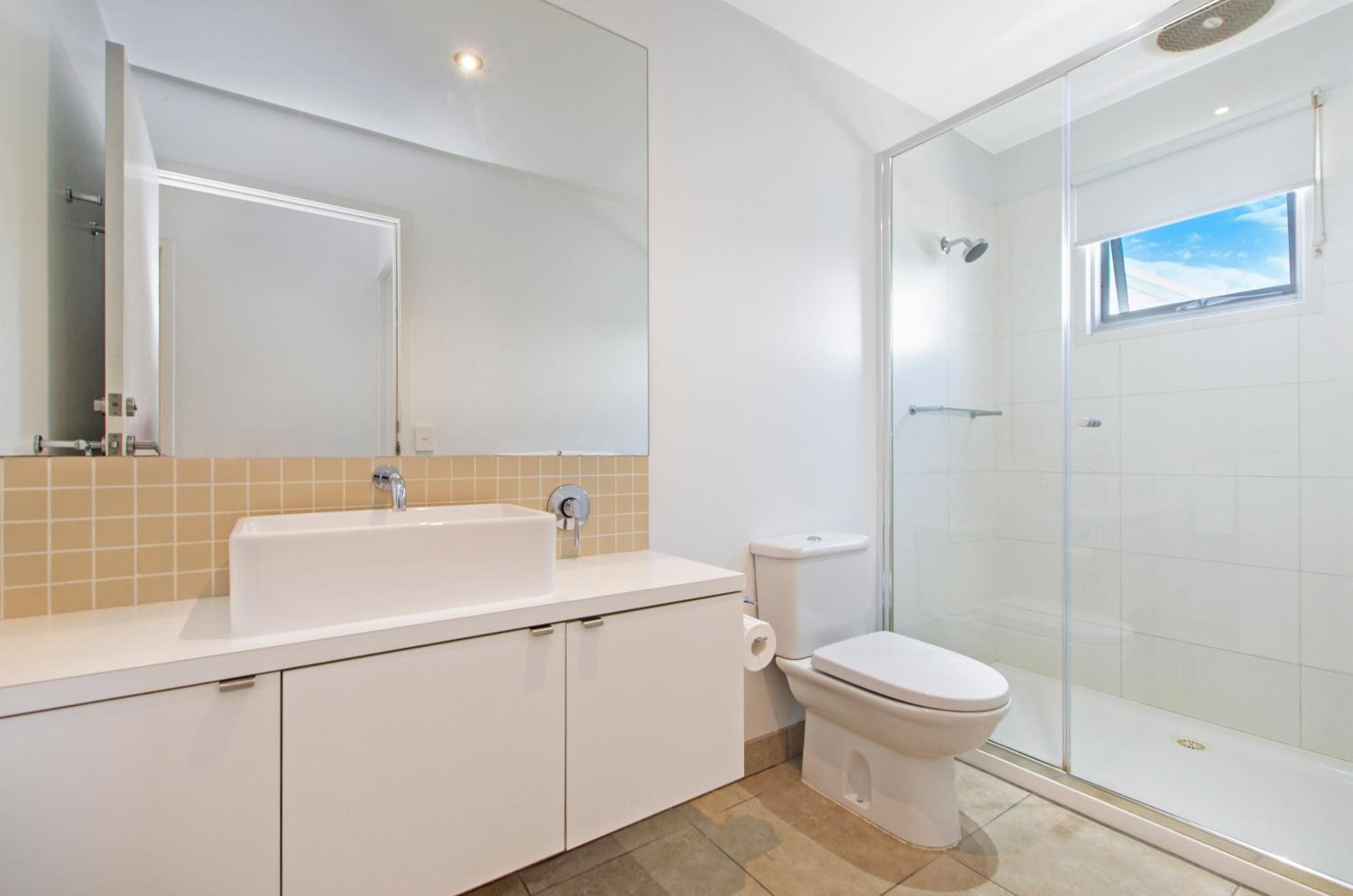 Two-Bedroom Apartment - Photo 4
