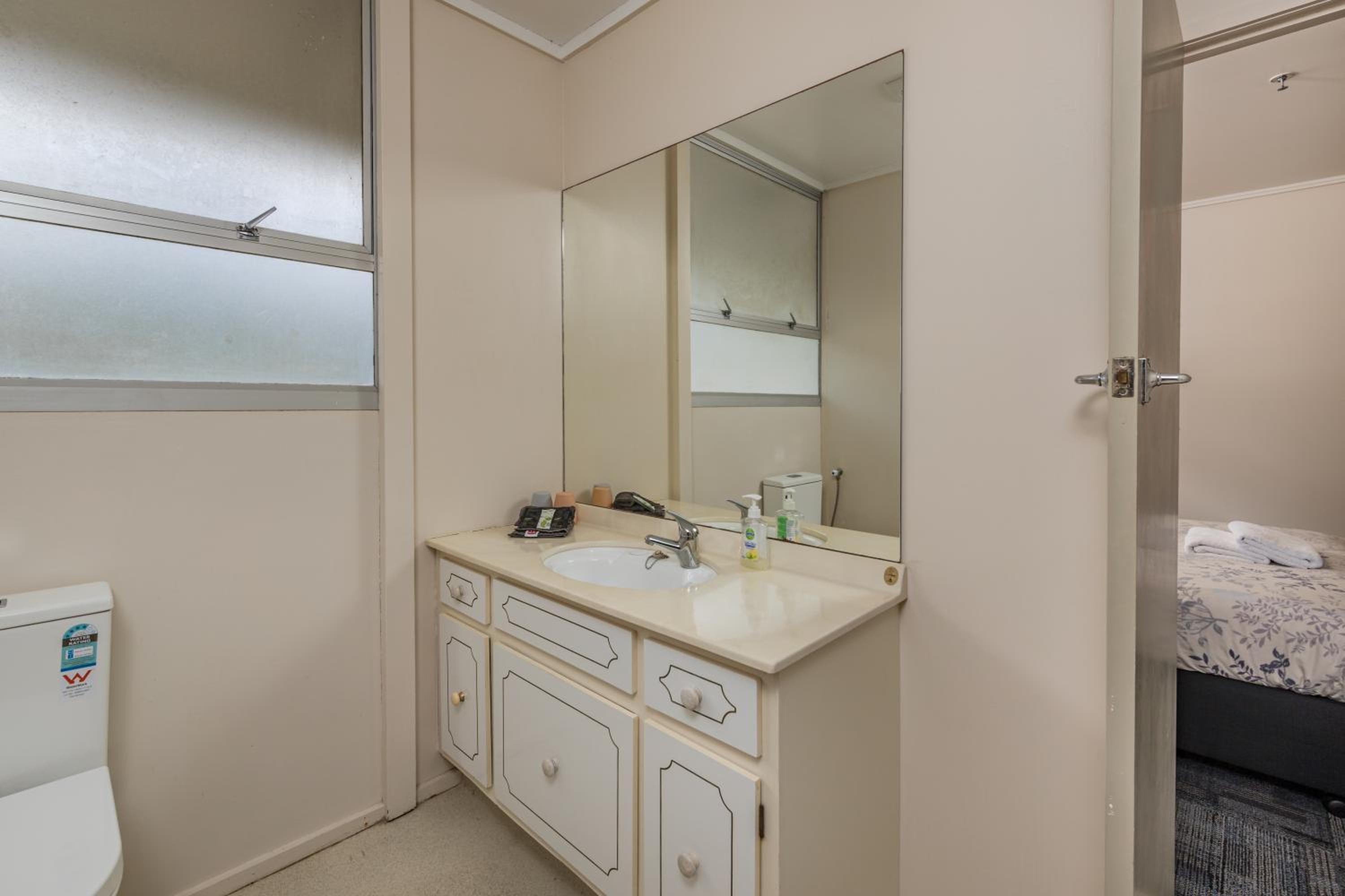Double Room with Private Bathroom photo 2