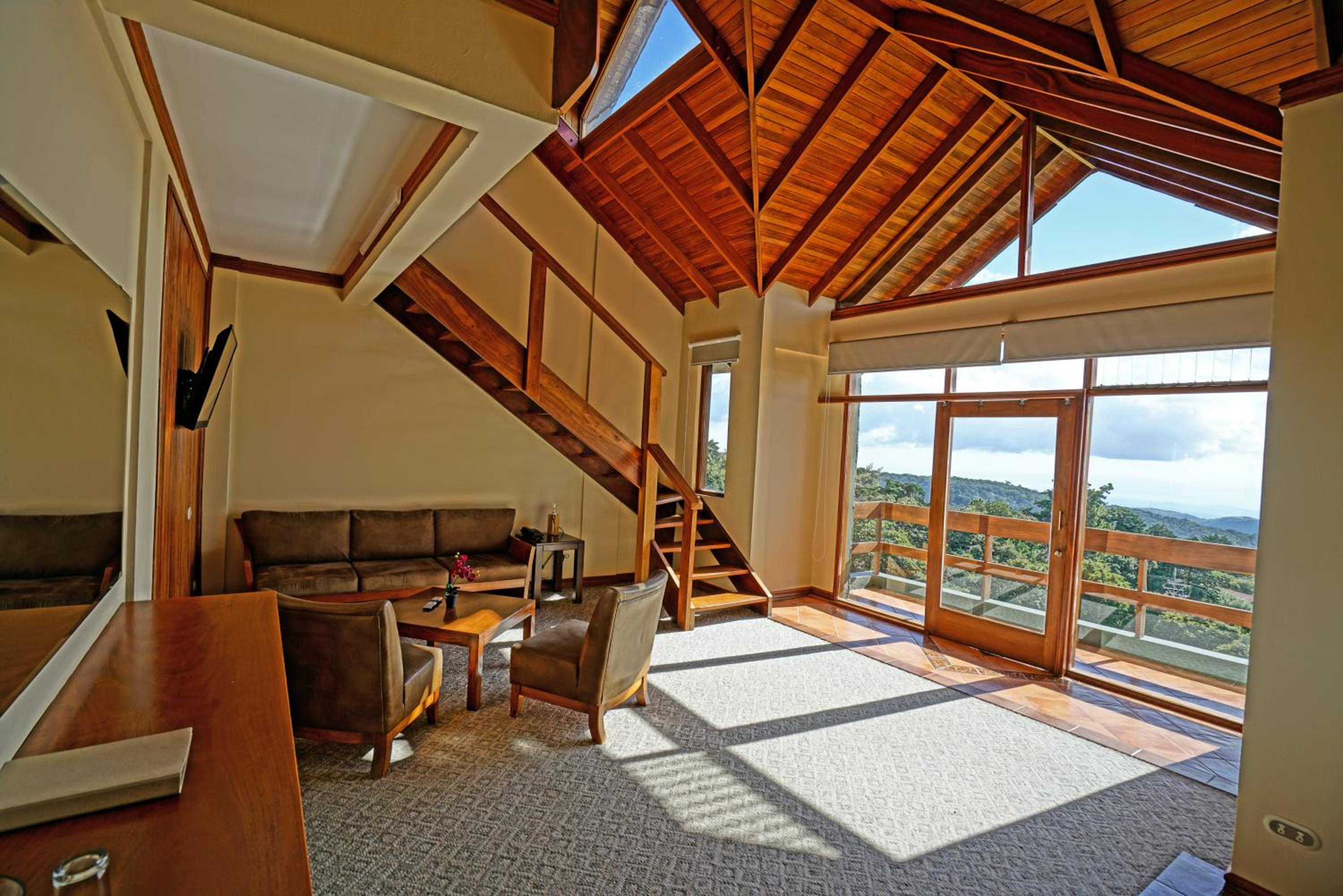 Suite - Photo 4