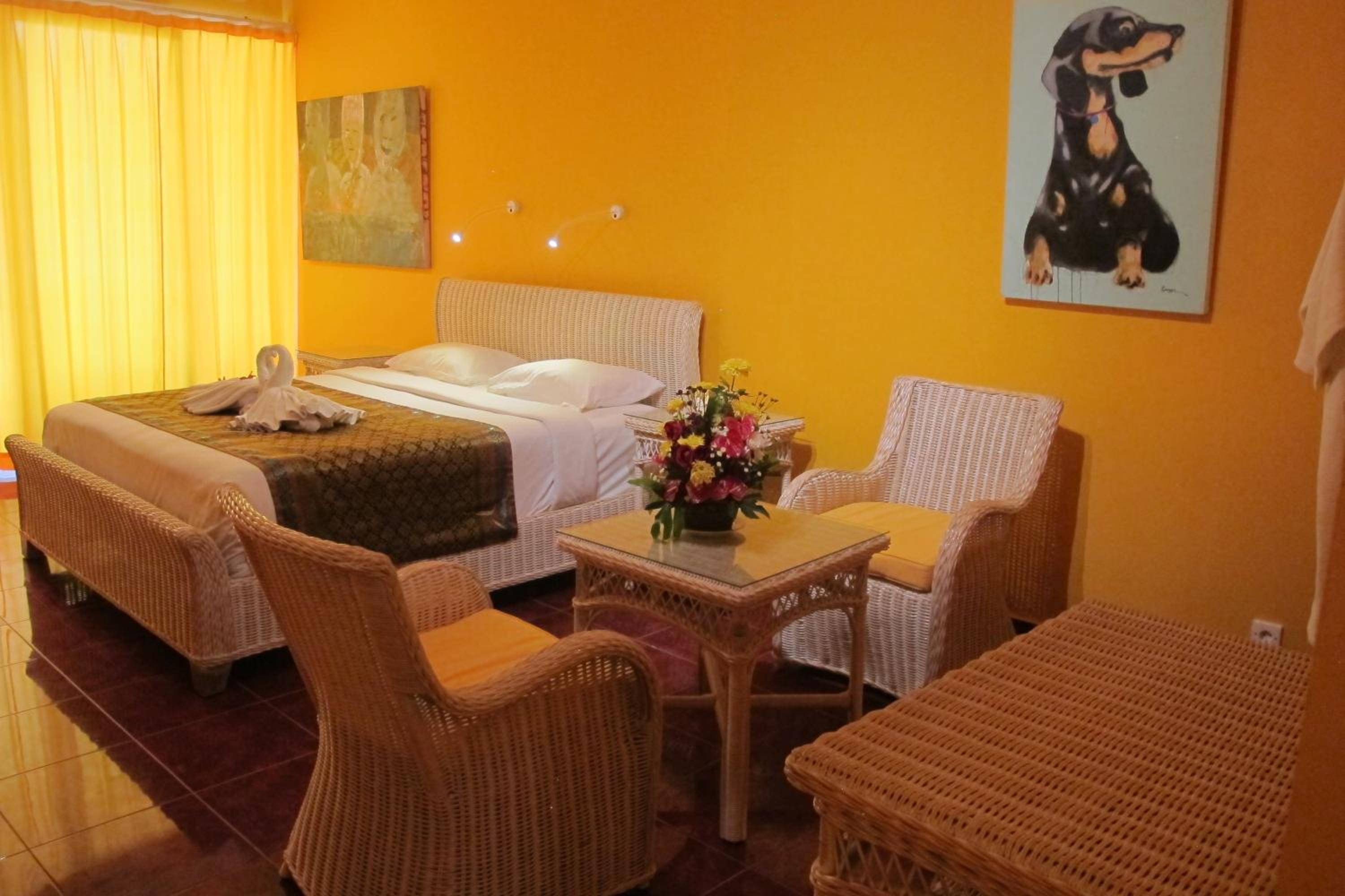 Deluxe Studio with Balcony - Photo 6
