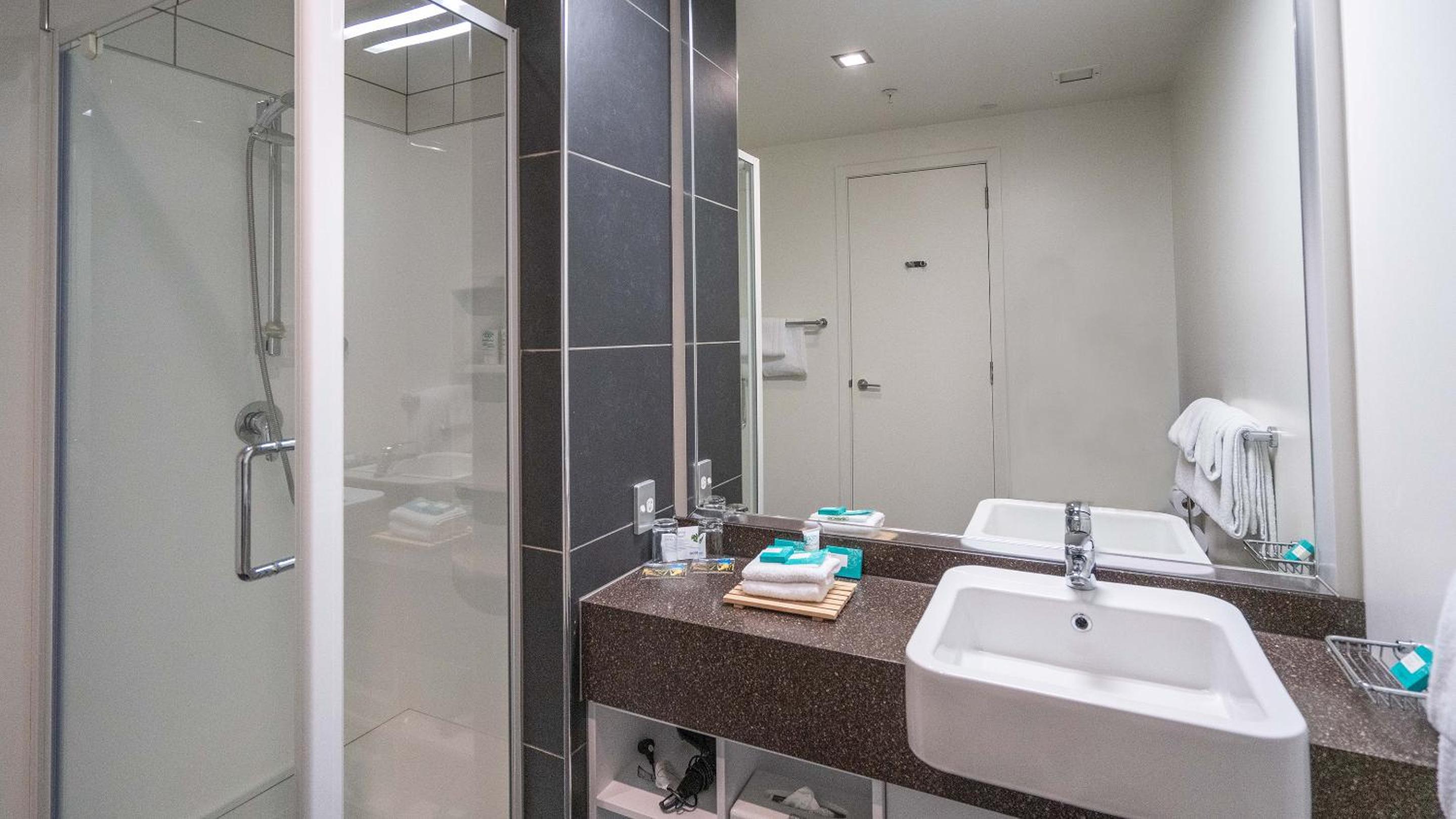 Executive King Room - Photo 5