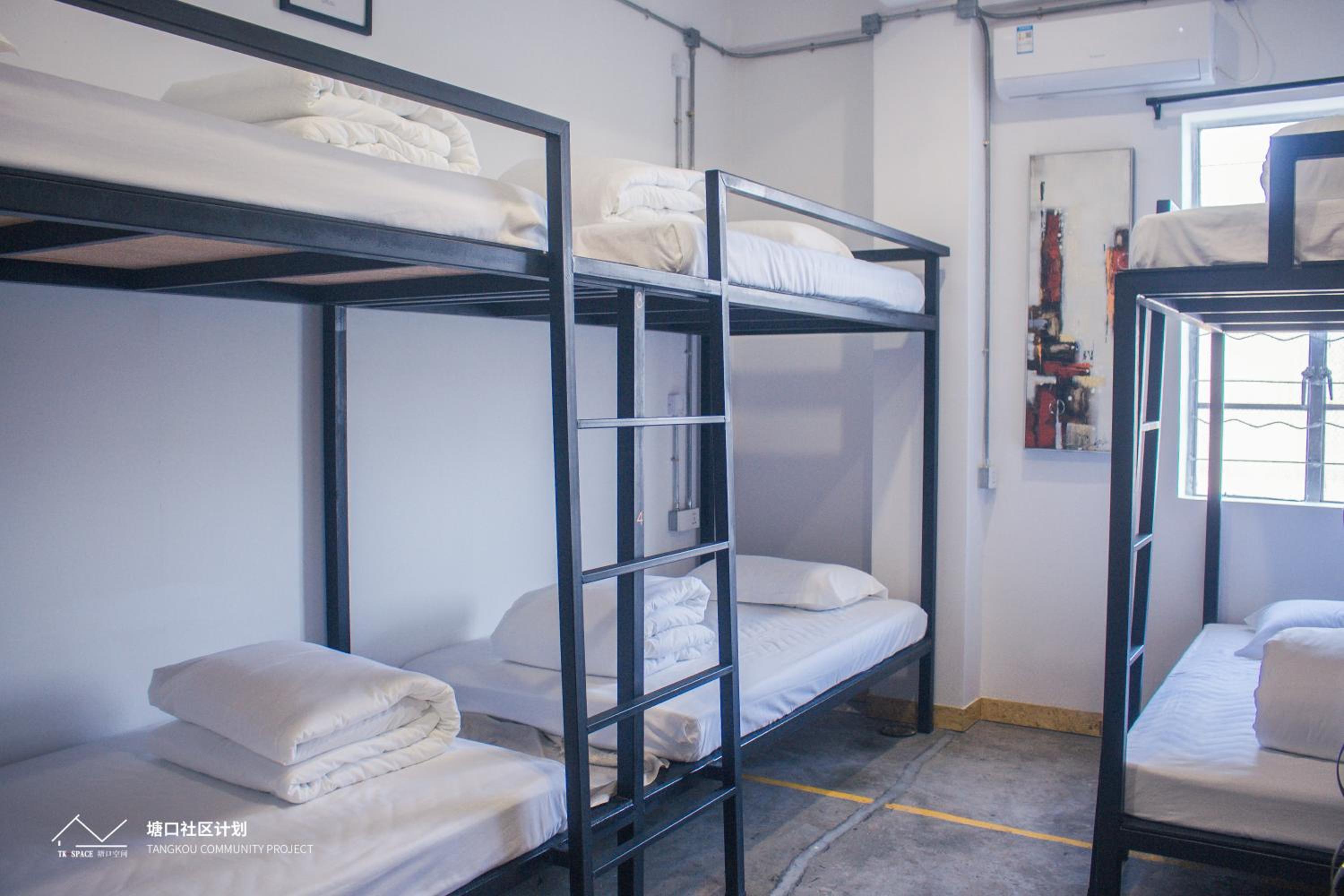 Bed In 6-Bed Dormitory Room photo 1