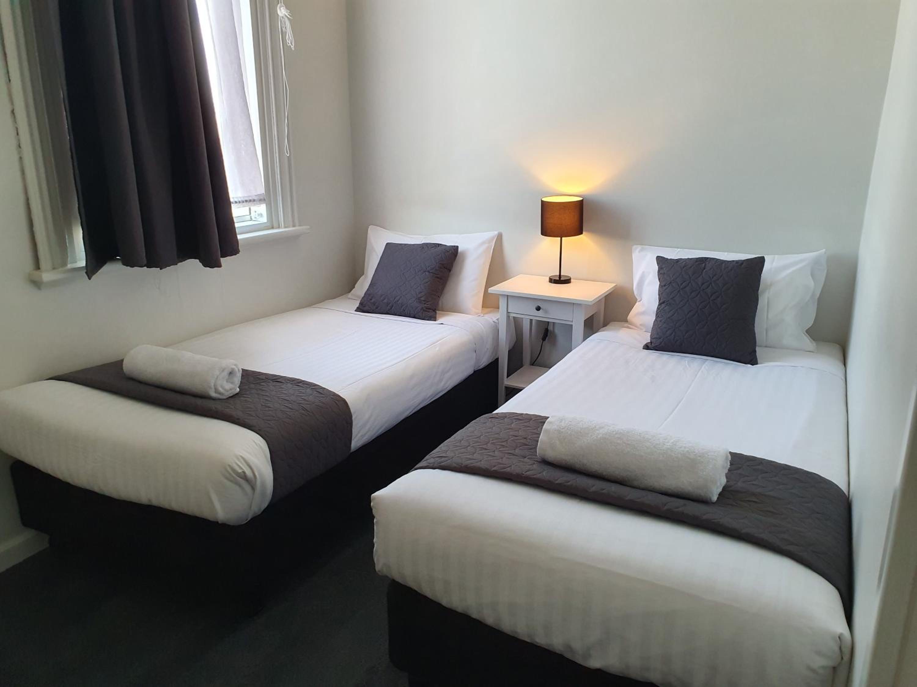 Two-Bedroom Apartment - Photo 2