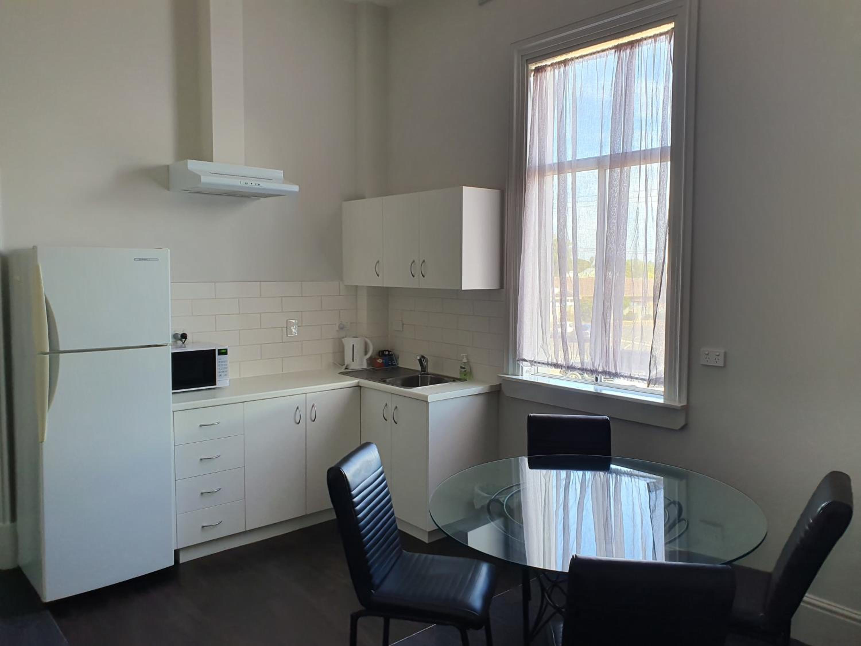 Two-Bedroom Apartment - Photo 5