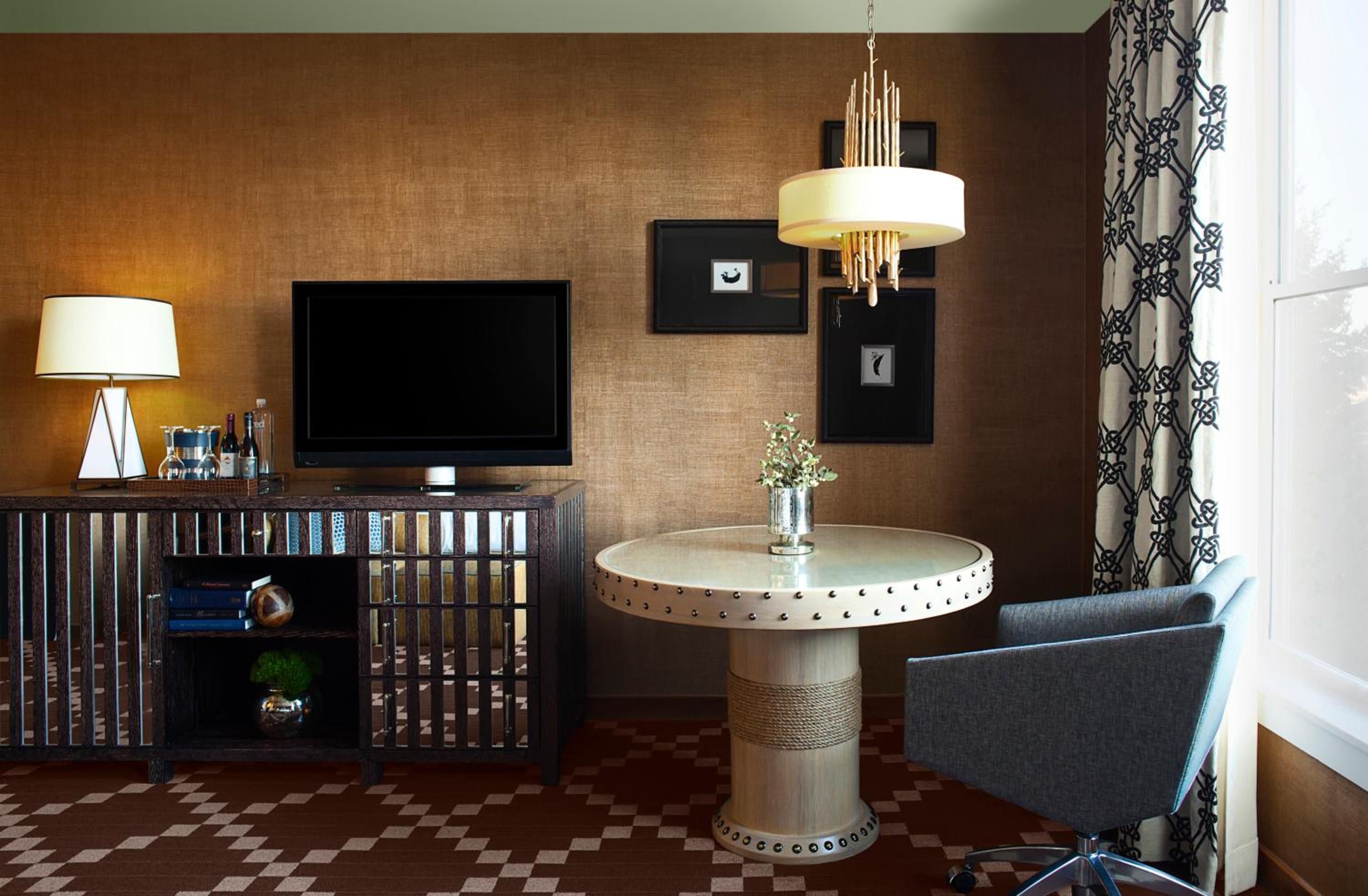 King Studio Suite thumbnail 6