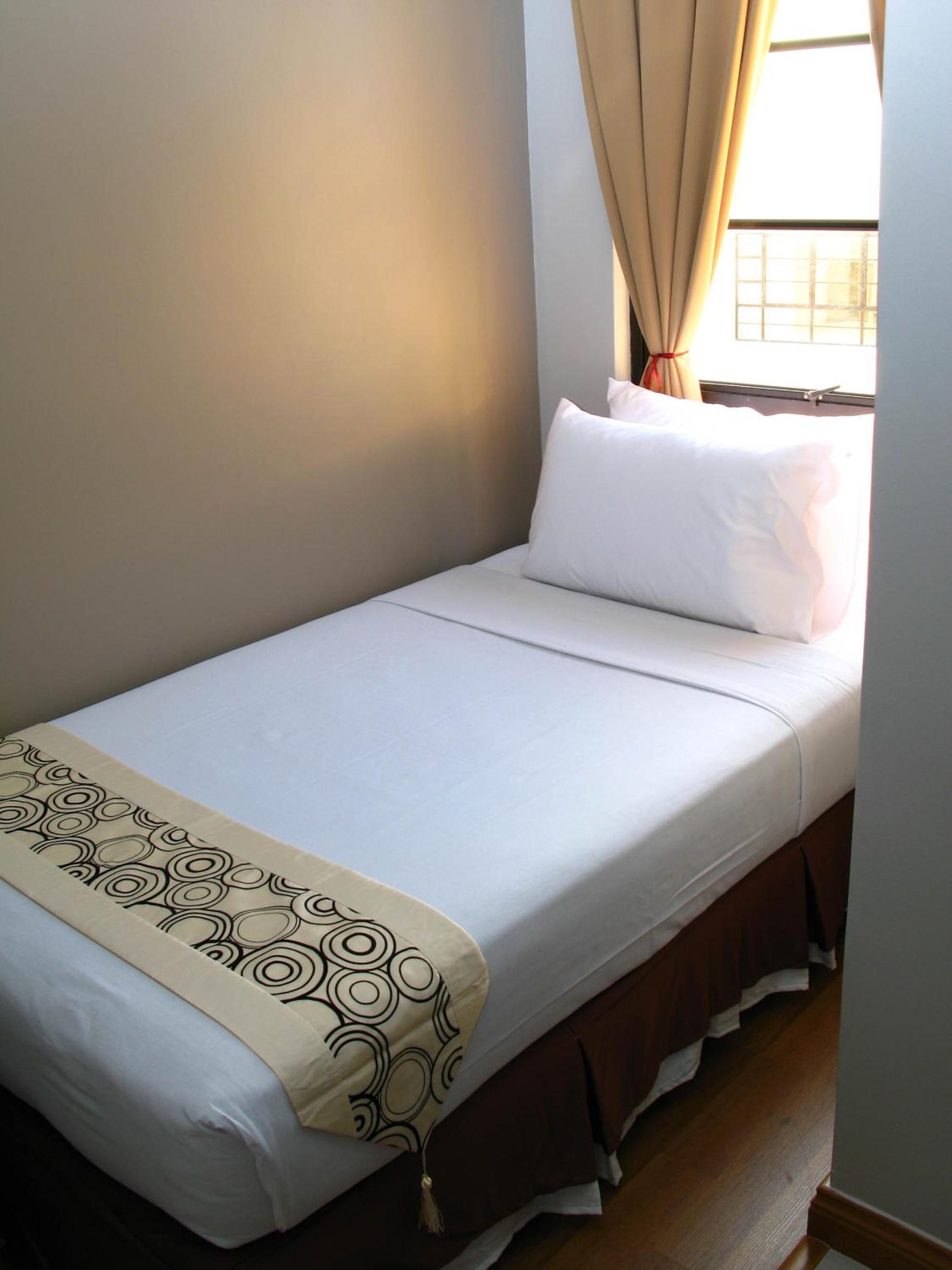 Single Room - Photo 2