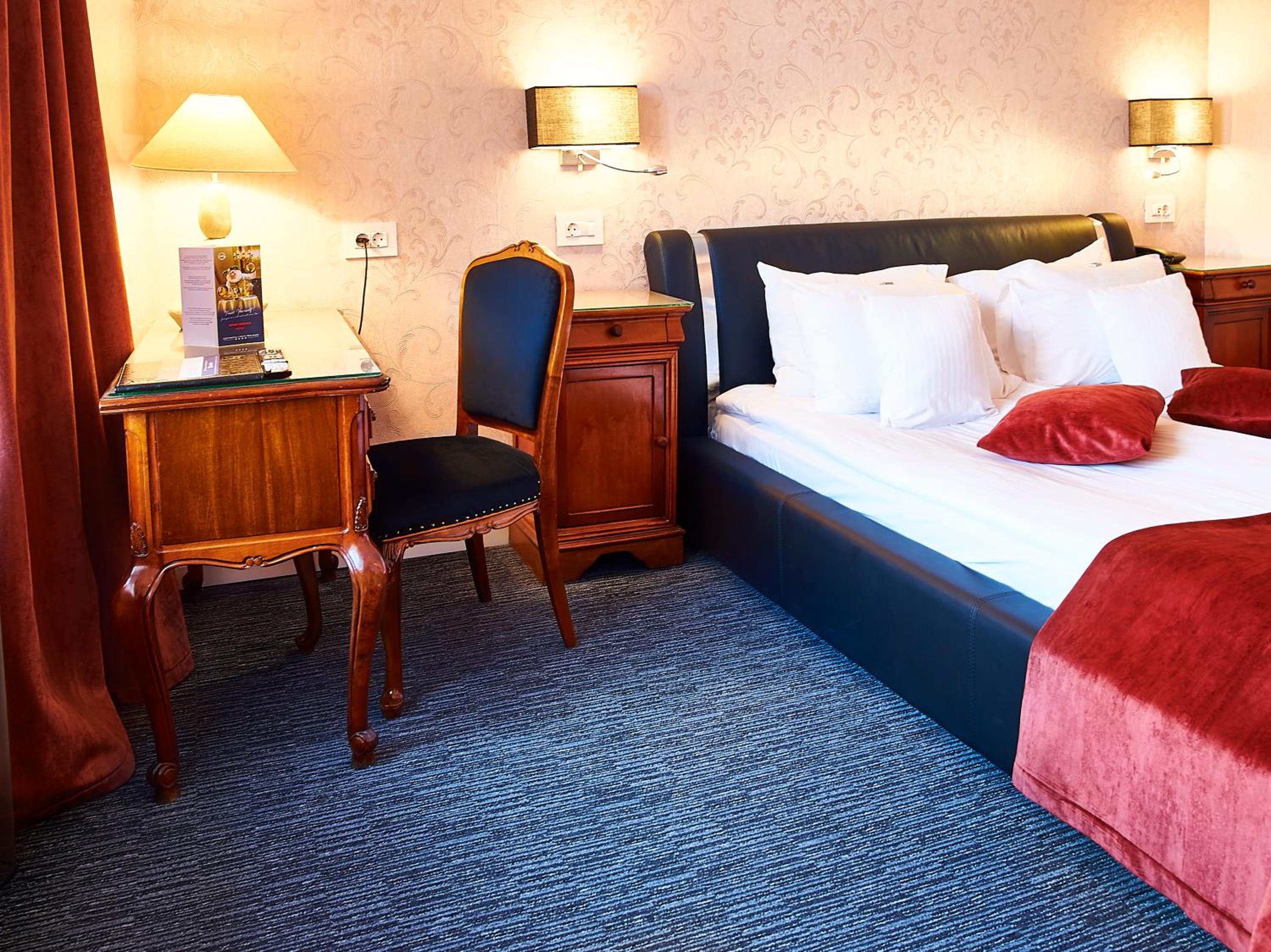 Standard Suite - Photo 8