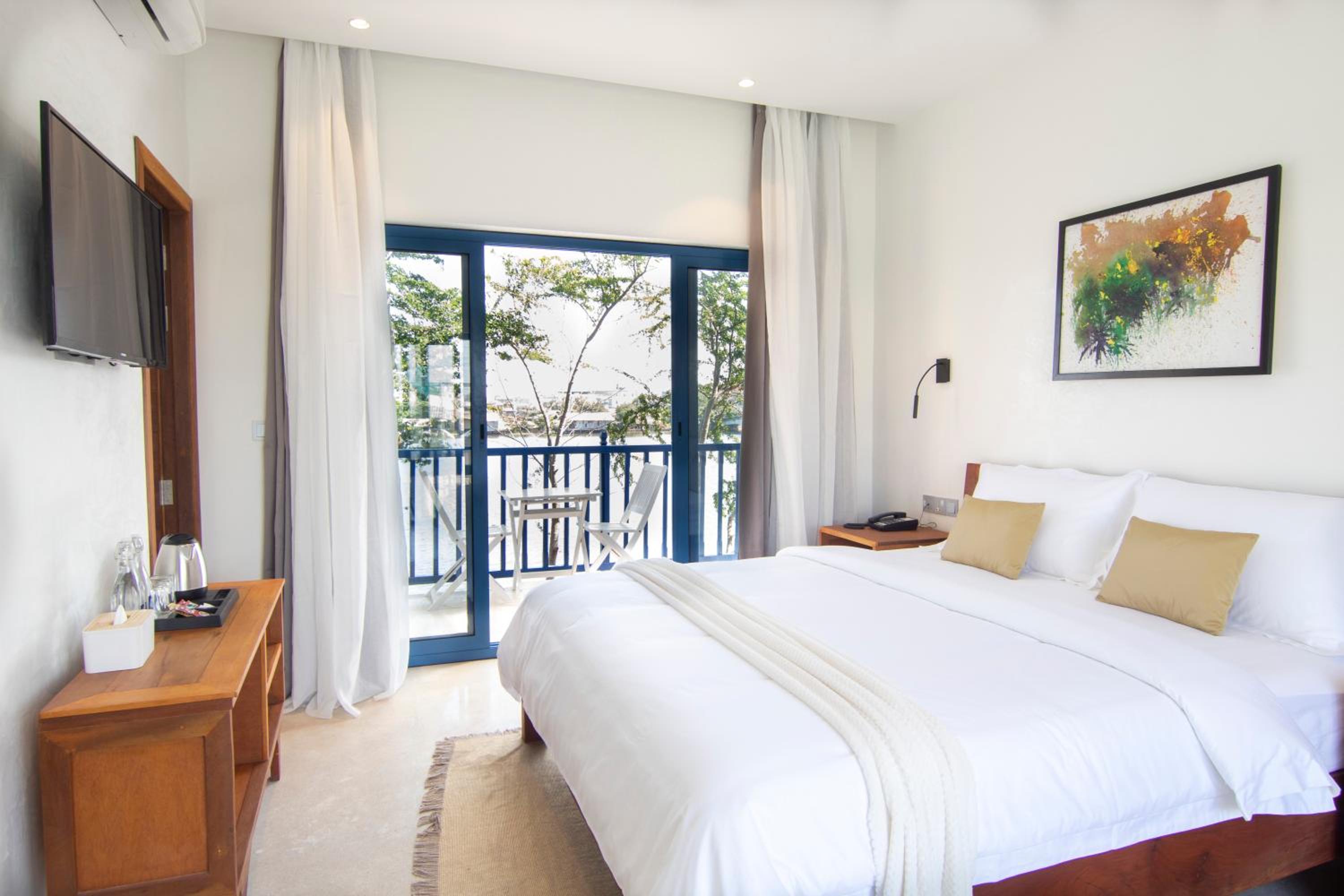 River Front Double Room - Photo 2