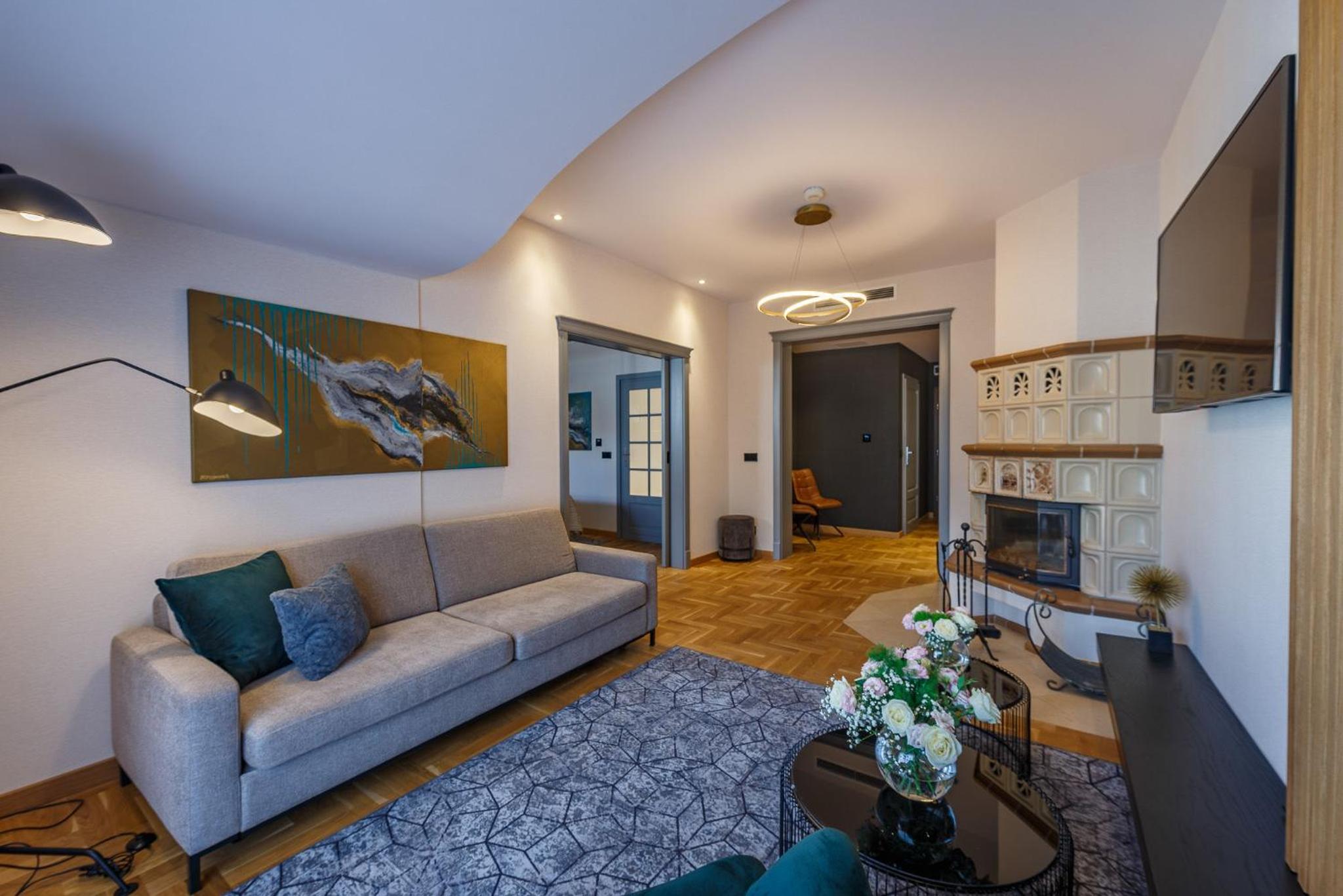 Apartment photo 1