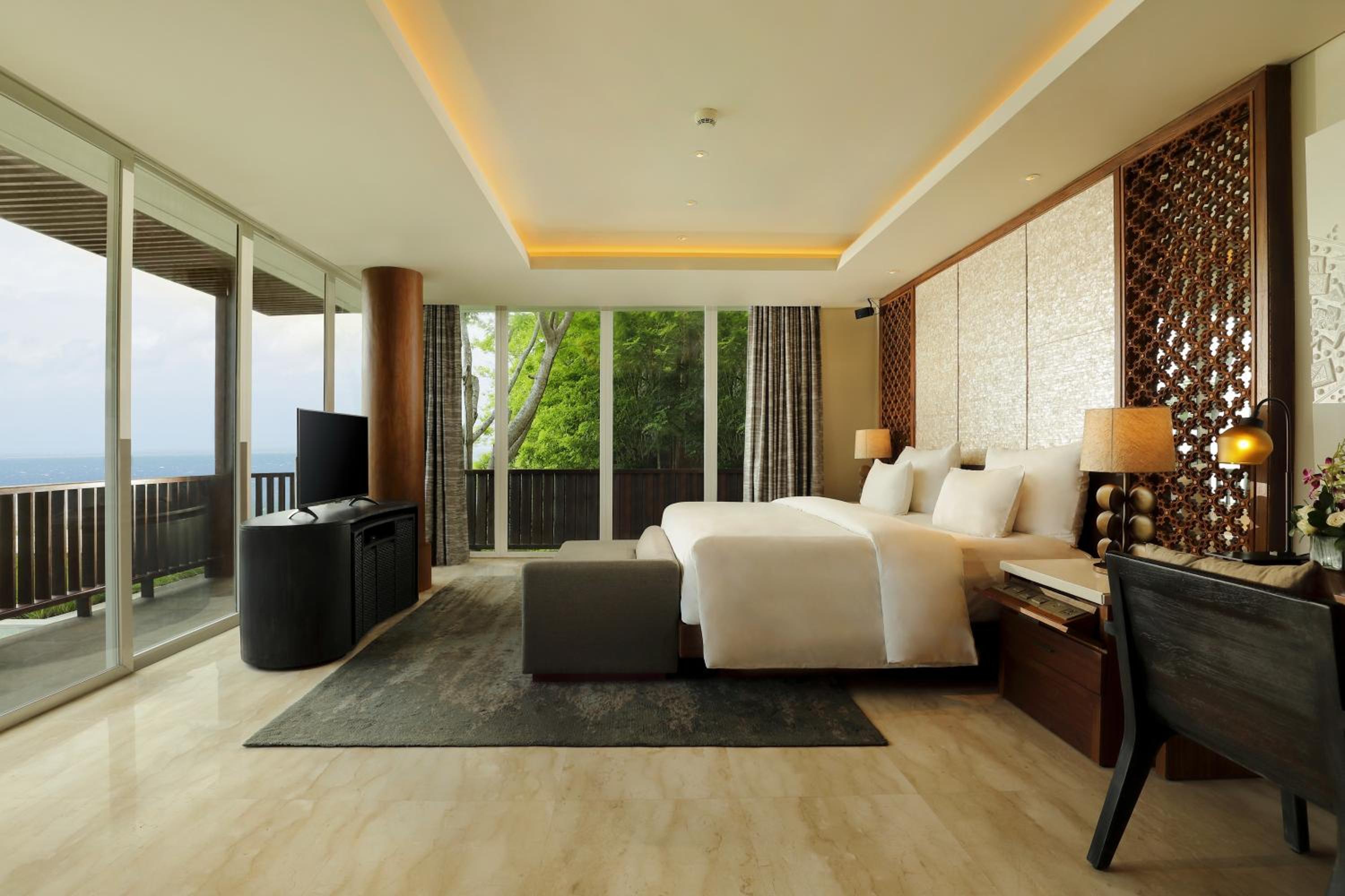  Three-Bedroom Ocean View Pool Villa with Free Benefits - Photo 6