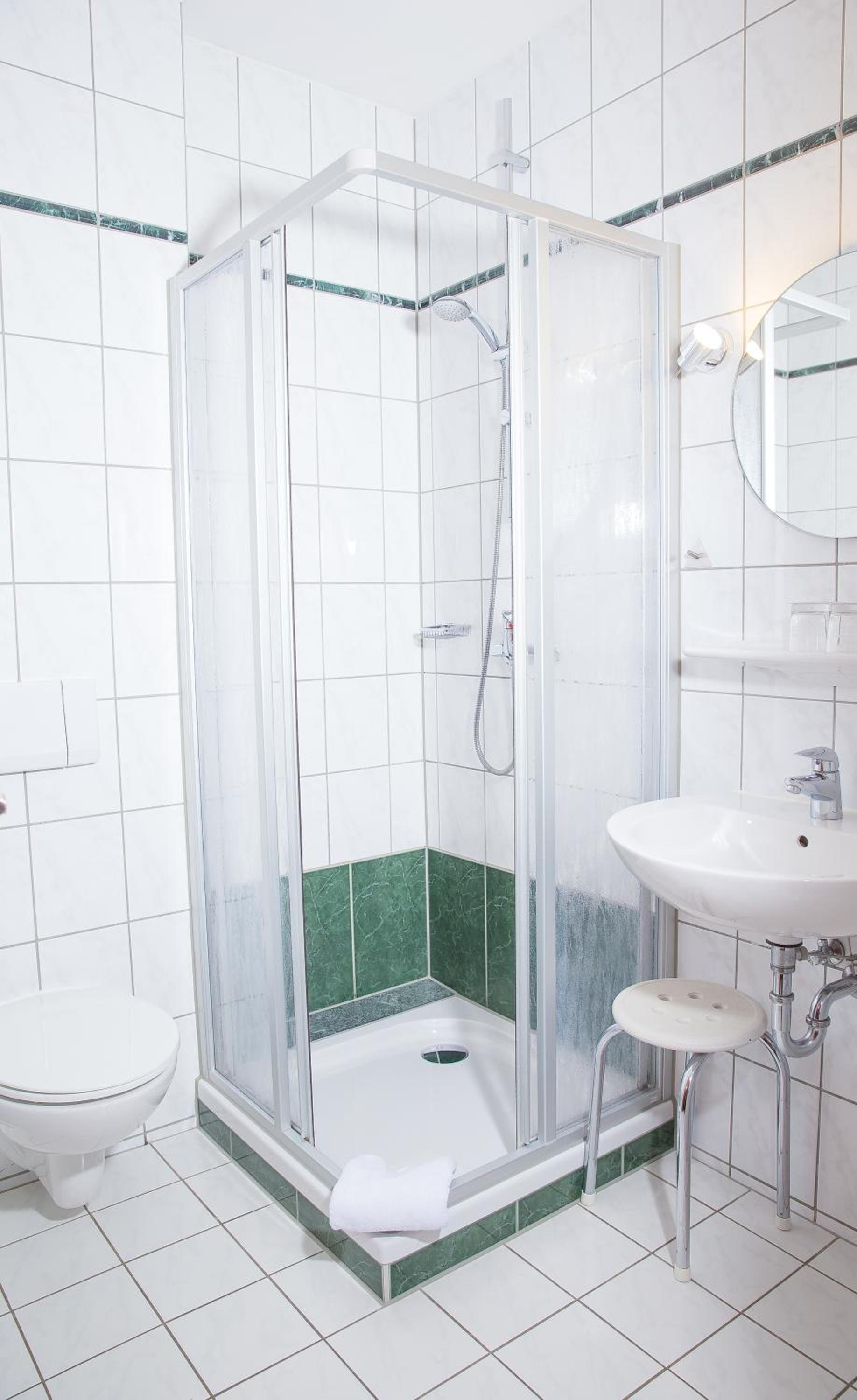 Double Room with Private Bathroom - Photo 3