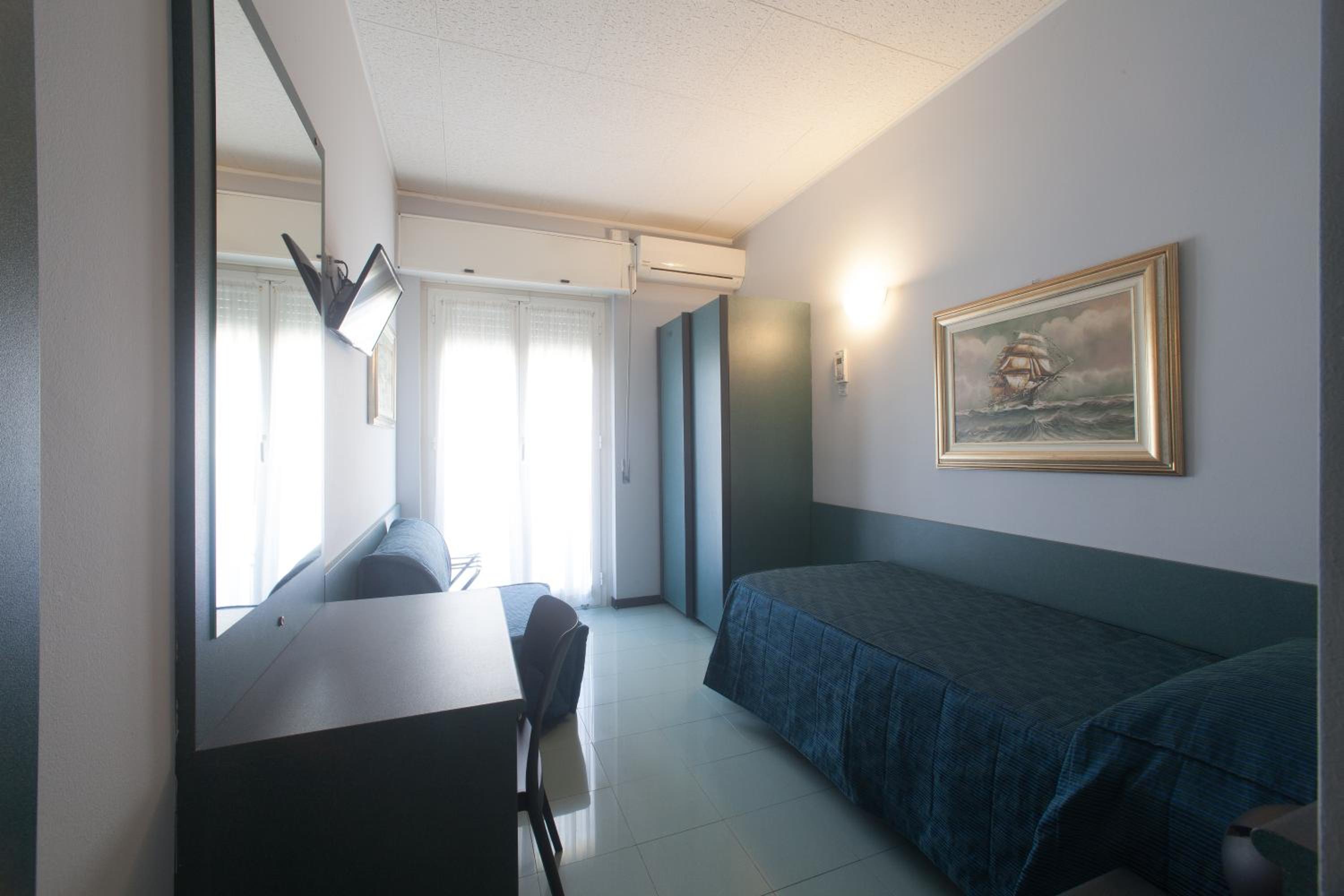 Small Single Room