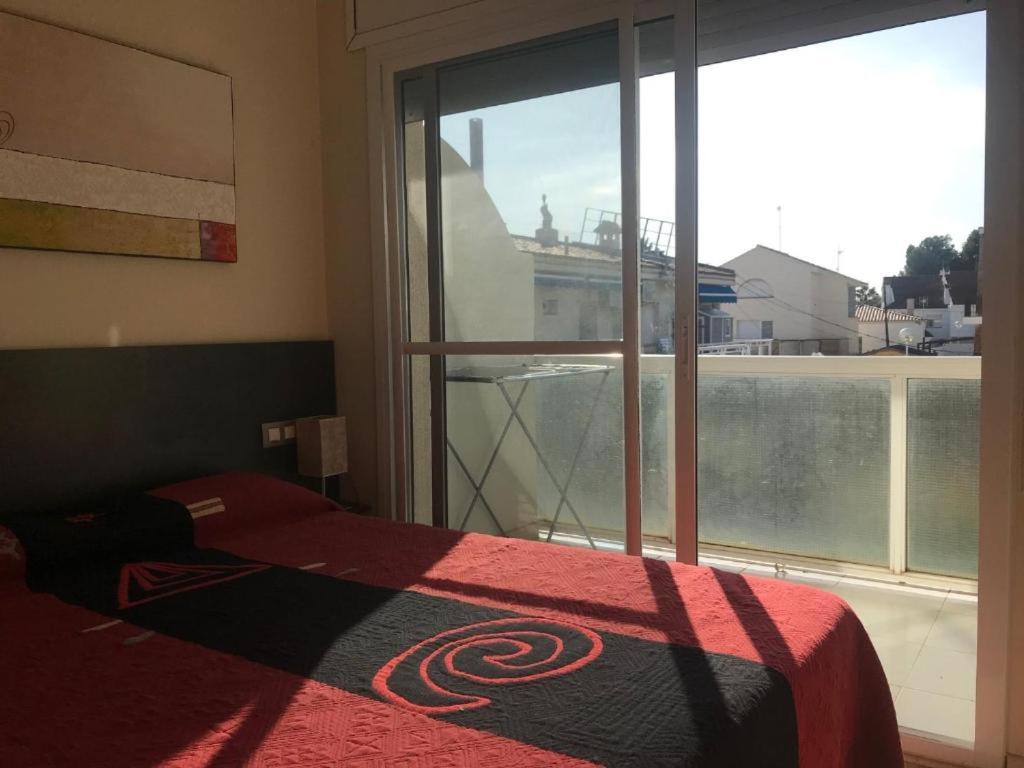 Apartamento de una habitación con vista al jardín (2-4 adultos)