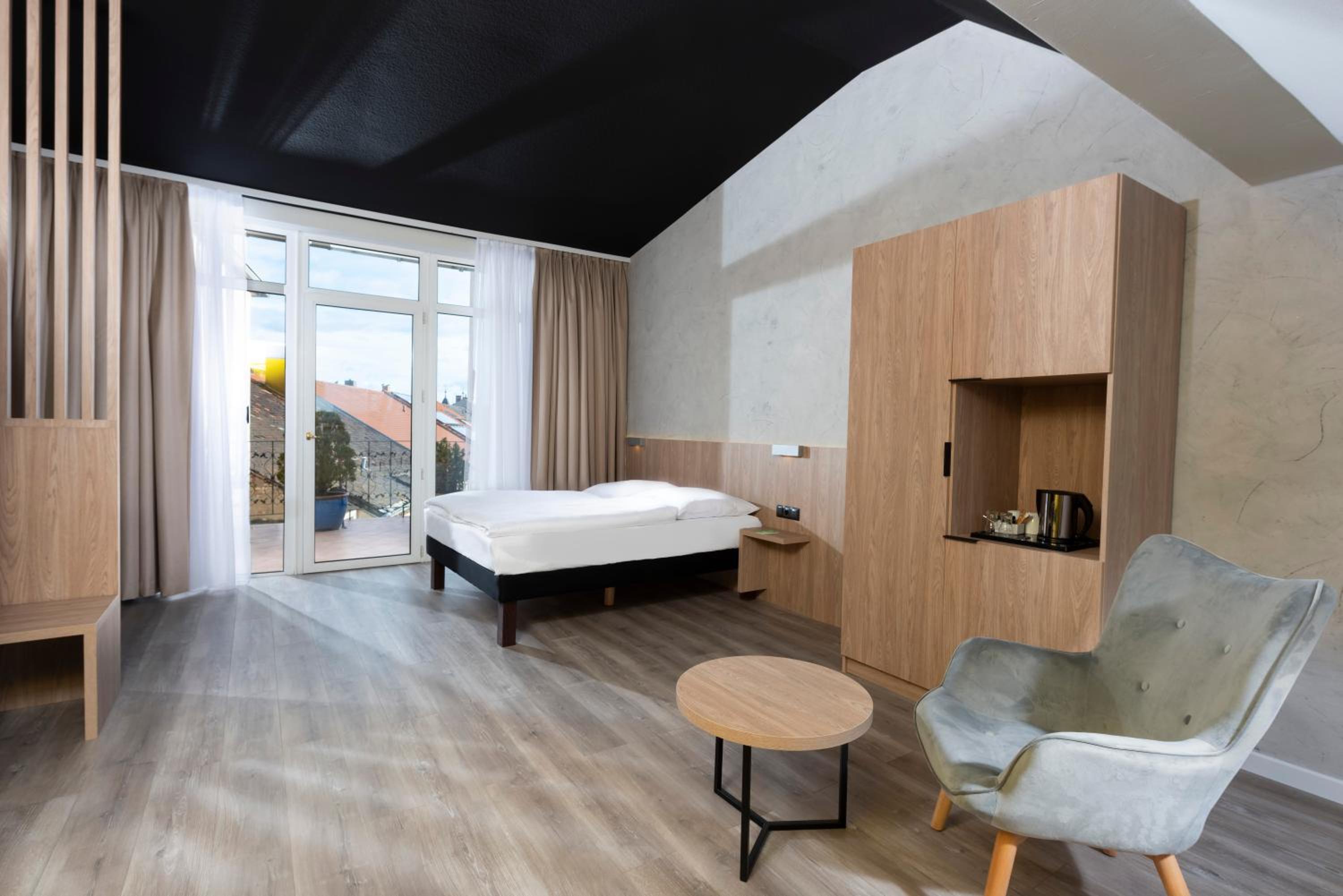 Superior Double Room - Photo 1