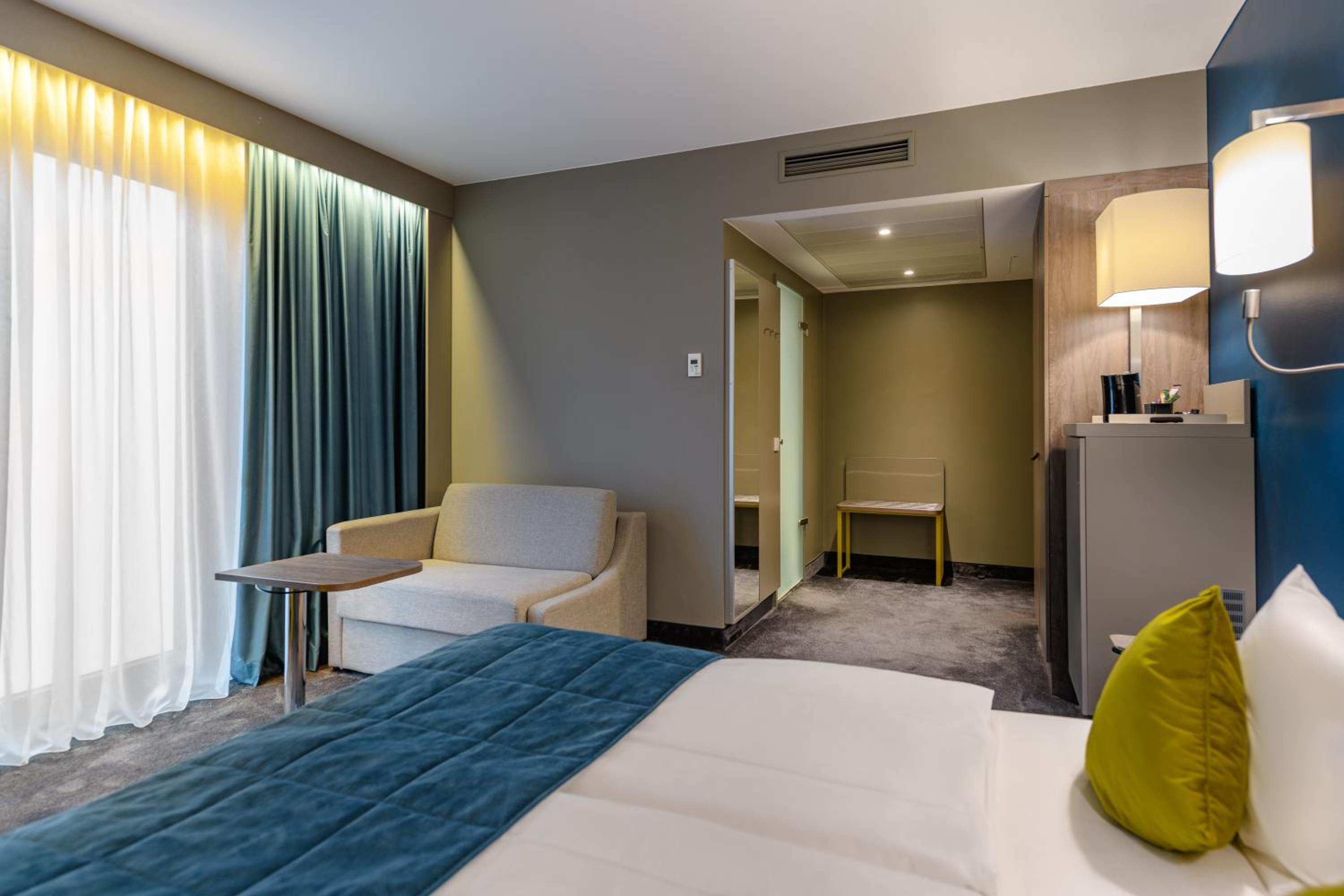 Superior Queen Room with Sofa Bed